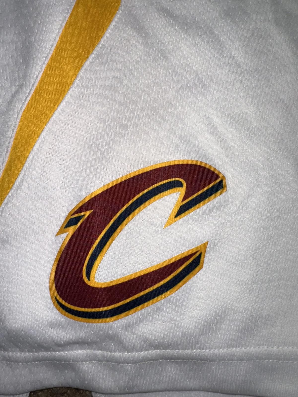 Nike Nike NBA Cleveland Cavaliers Swingman Basketball Shorts Sample Size US 34 / EU 50 - 4 Thumbnail