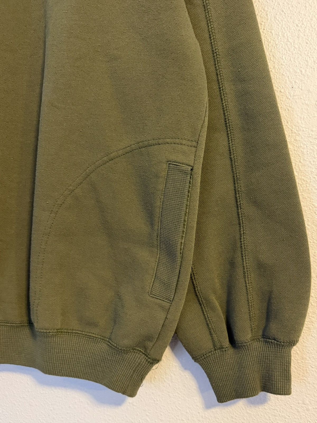 Vintage vintage 90s bugle boy olive green crewneck sweatshirt large Size US L / EU 52-54 / 3 - 4 Thumbnail