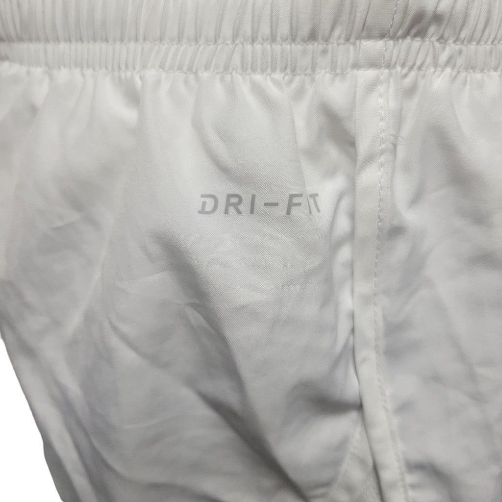 Nike Nike Women's Running Shorts. Size Medium. Excellent Conditio Size 28" / US 6 / IT 42 - 9 Thumbnail