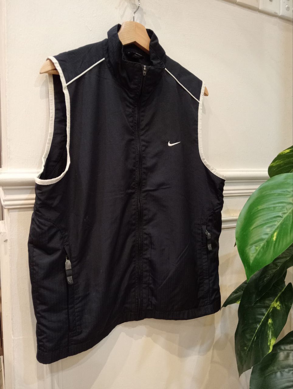 Nike VINTAGE NIKE GOLF VEST JACKET - SIZE M Size US M / EU 48-50 / 2 - 3 Thumbnail