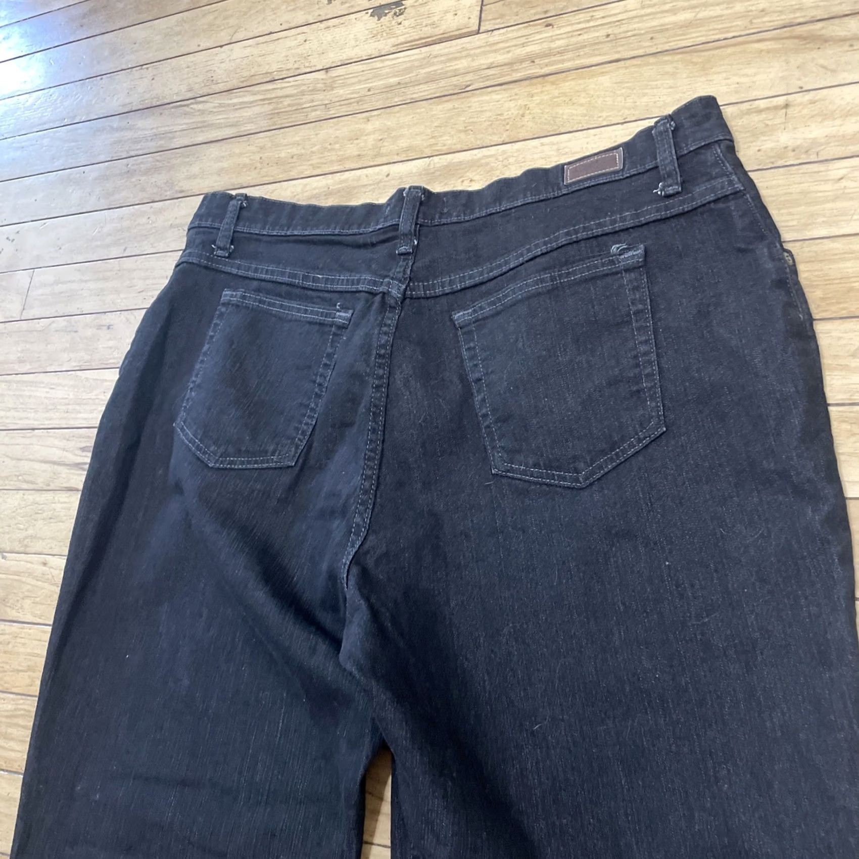 Lee VINTAGE Riders By Lee Relaxed Jeans Women 18W P Plus Petite All Black Work Pants 36x30 Size 40" / US 18 - 5 Thumbnail