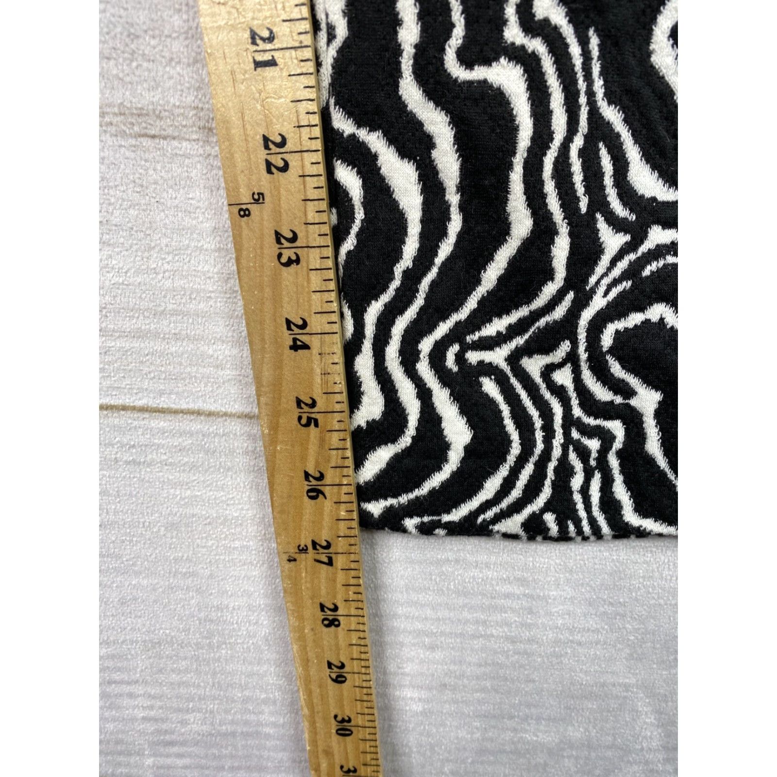 Zara Zara Pants Womens S Black White Knit Ankle Trousers Stretch Tapered Leg Multicolor Animal Print Pockets Fall Spring Summer Winter Size 28" / US 6 / IT 42 - 6 Thumbnail