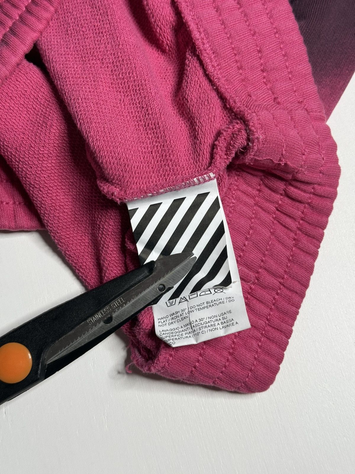 Off-White *RARE* Off-White Spray Hoodie “Fuchsia” [S] PREOWNED Size US S / EU 44-46 / 1 - 7 Thumbnail