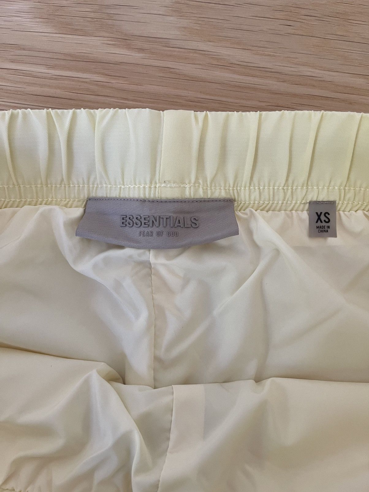 Fear of God Fear of God Essentials Fall 2022 CANARY Nylon Track Pants XS Size US 30 / EU 46 - 3 Thumbnail