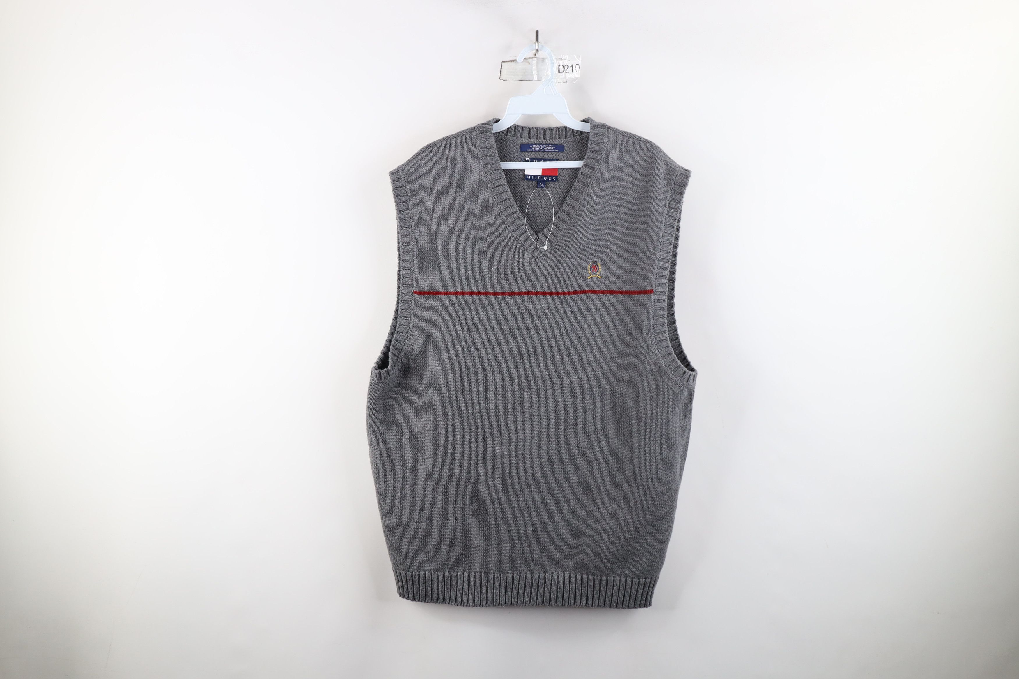 Tommy Hilfiger × Vintage Deadstock Vintage 90s Tommy Hilfiger Crest Knit Sweater Vest Size US XL / EU 56 / 4 - 1 Thumbnail