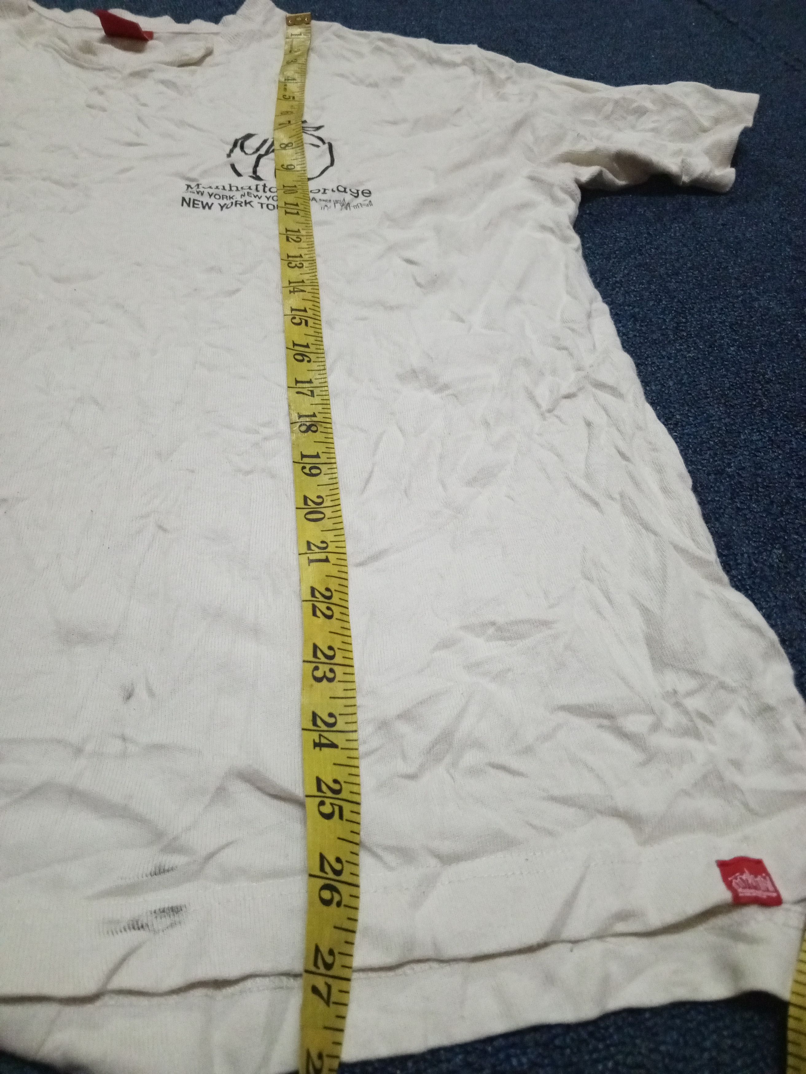 Manhattan Portage Manhattan portage white tee rare Size US L / EU 52-54 / 3 - 7 Thumbnail