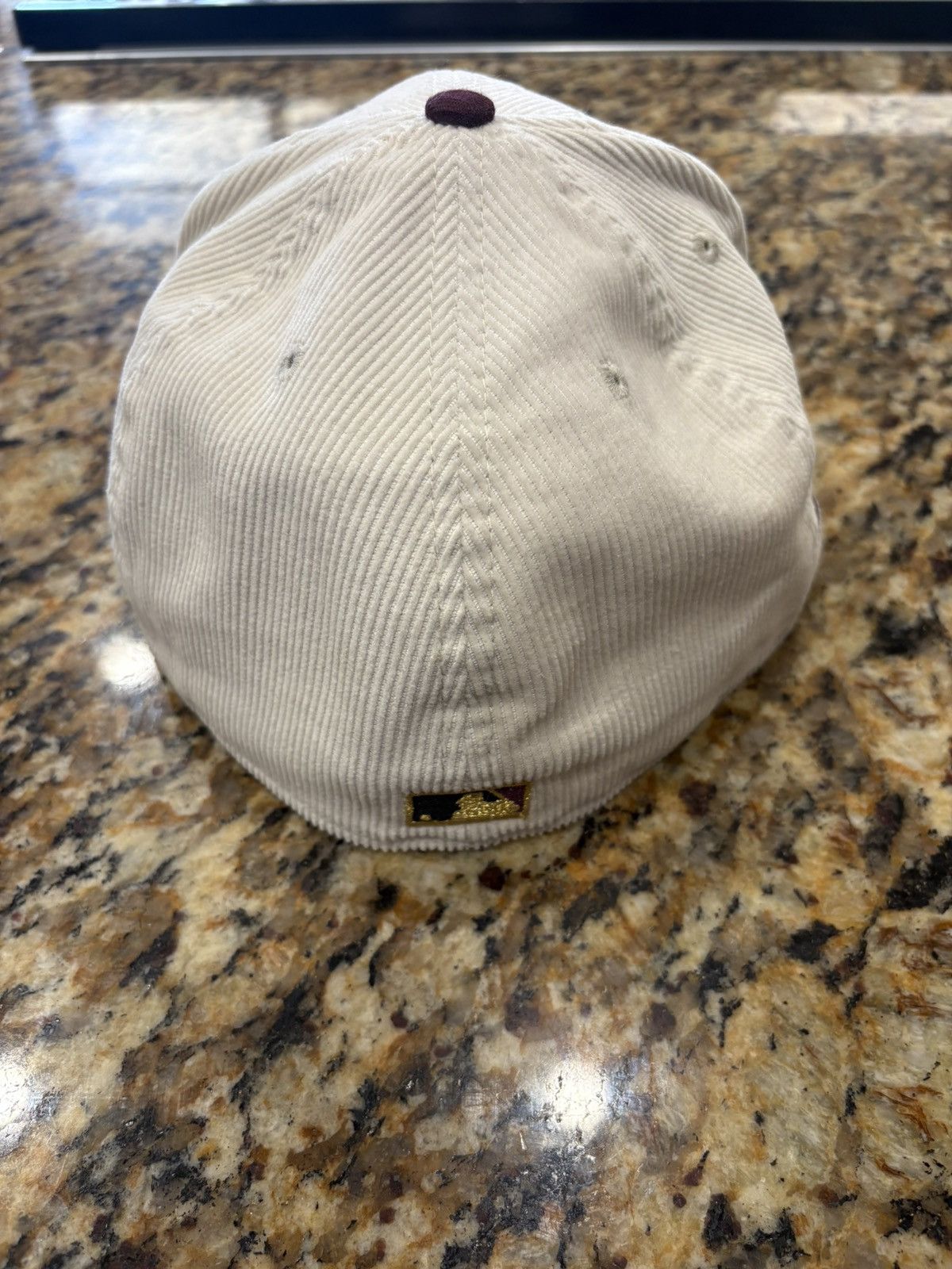Lids Chicago Cubs corduroy hat 7 3/4 Size ONE SIZE - 10 Thumbnail