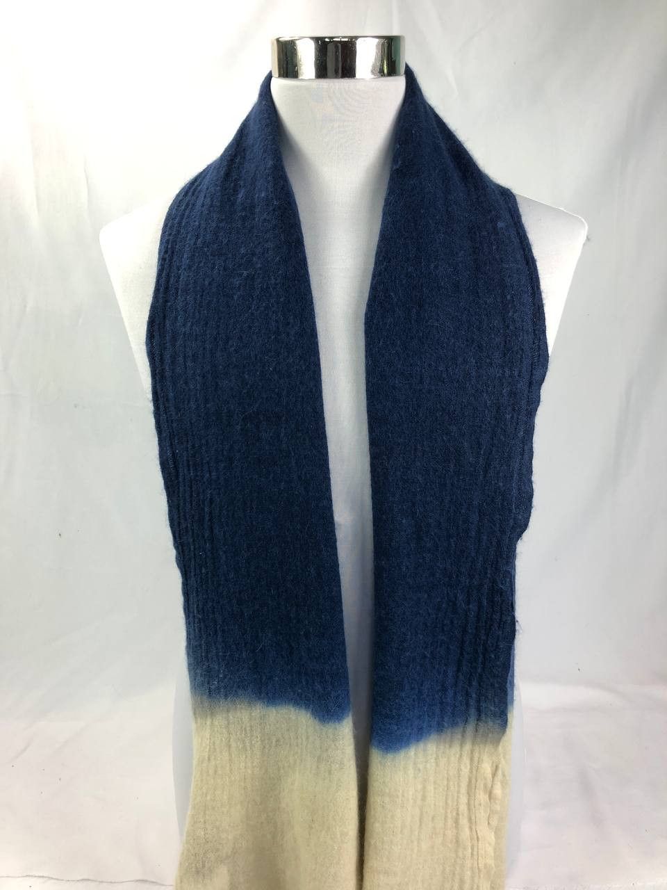 A.P.C. A.P.C Scarf / Muffler / Neckwear FS118 Size ONE SIZE - 1 Thumbnail