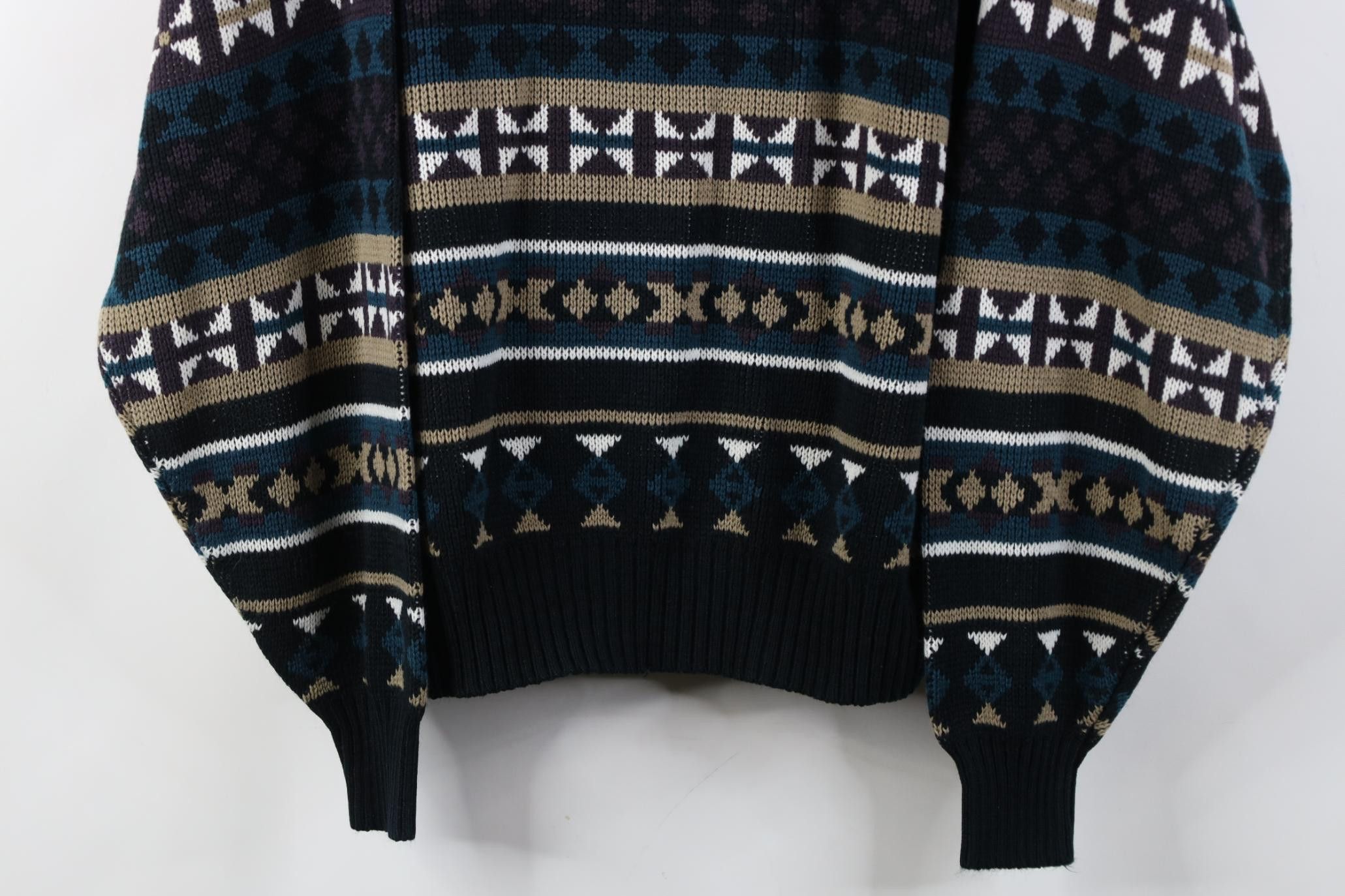 Vintage Vintage 90s Streetwear Fit Fair Isle Geometric Knit Sweater Size XL / US 12-14 / IT 48-50 - 3 Thumbnail