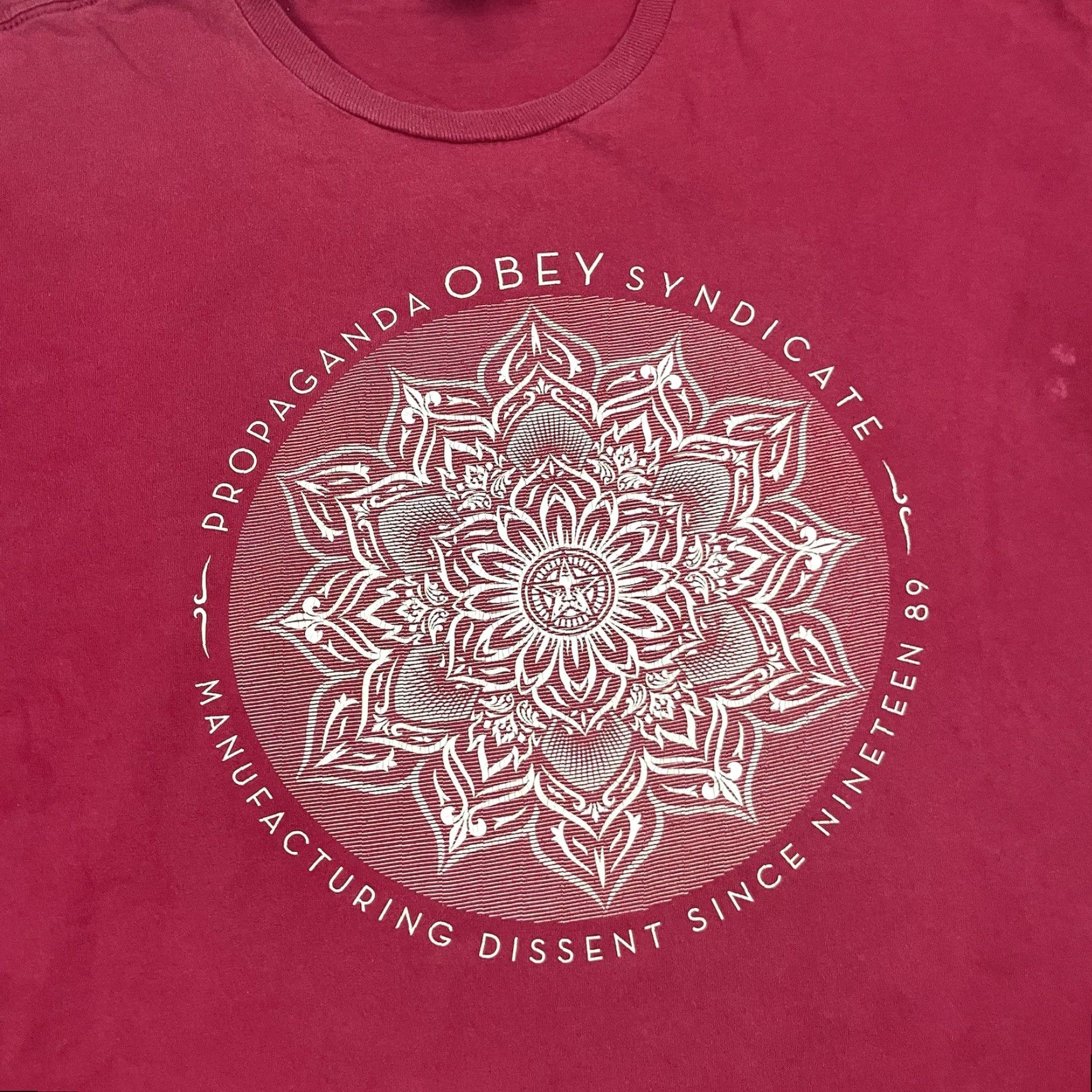 Obey VINTAGE OBEY T SHIRT Adult XL Red Graphic Print Crew Neck Short Sleeve Men Art Rare 90s Y2K Fairy Mandala Tee Sheapard Fairy Size US XL / EU 56 / 4 - 2 Thumbnail