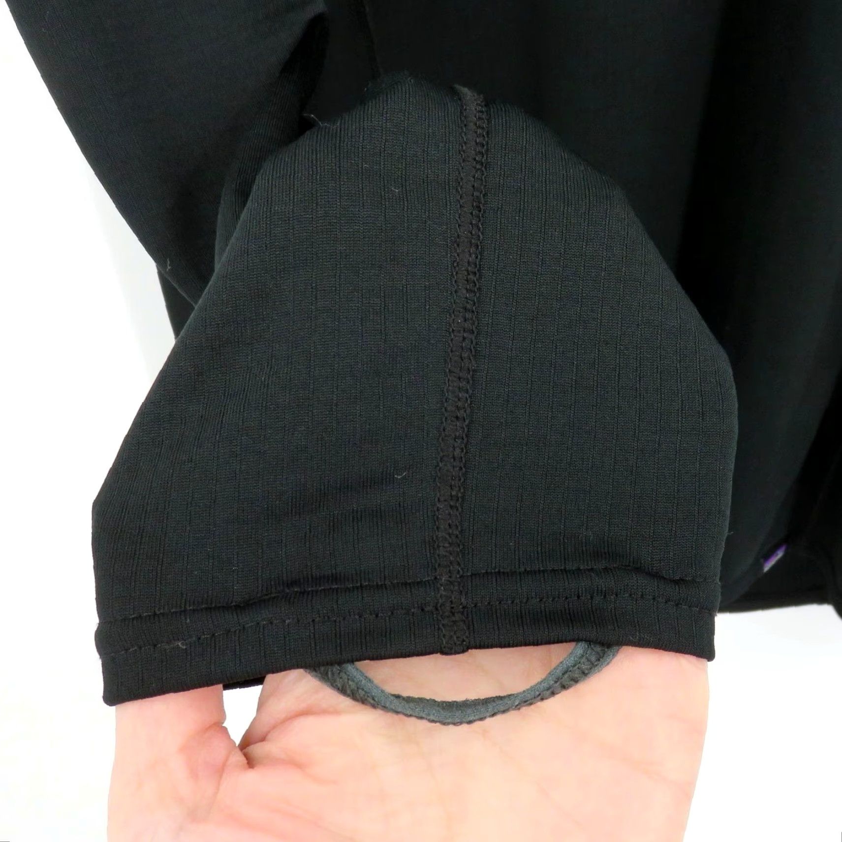 Patagonia Patagonia Shirt Women Large Capilene Baselayer Midweight Solid Black Long Sleeve Crew Neck Capilene Baselayer Shirt Size L / US 10 / IT 46 - 4 Thumbnail
