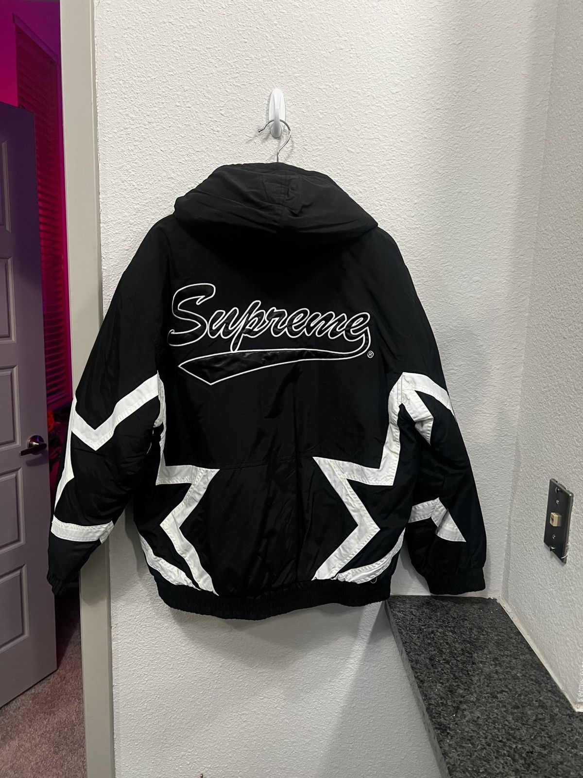 Supreme SS19 Stars Puffy Jacket Black Back Large logo