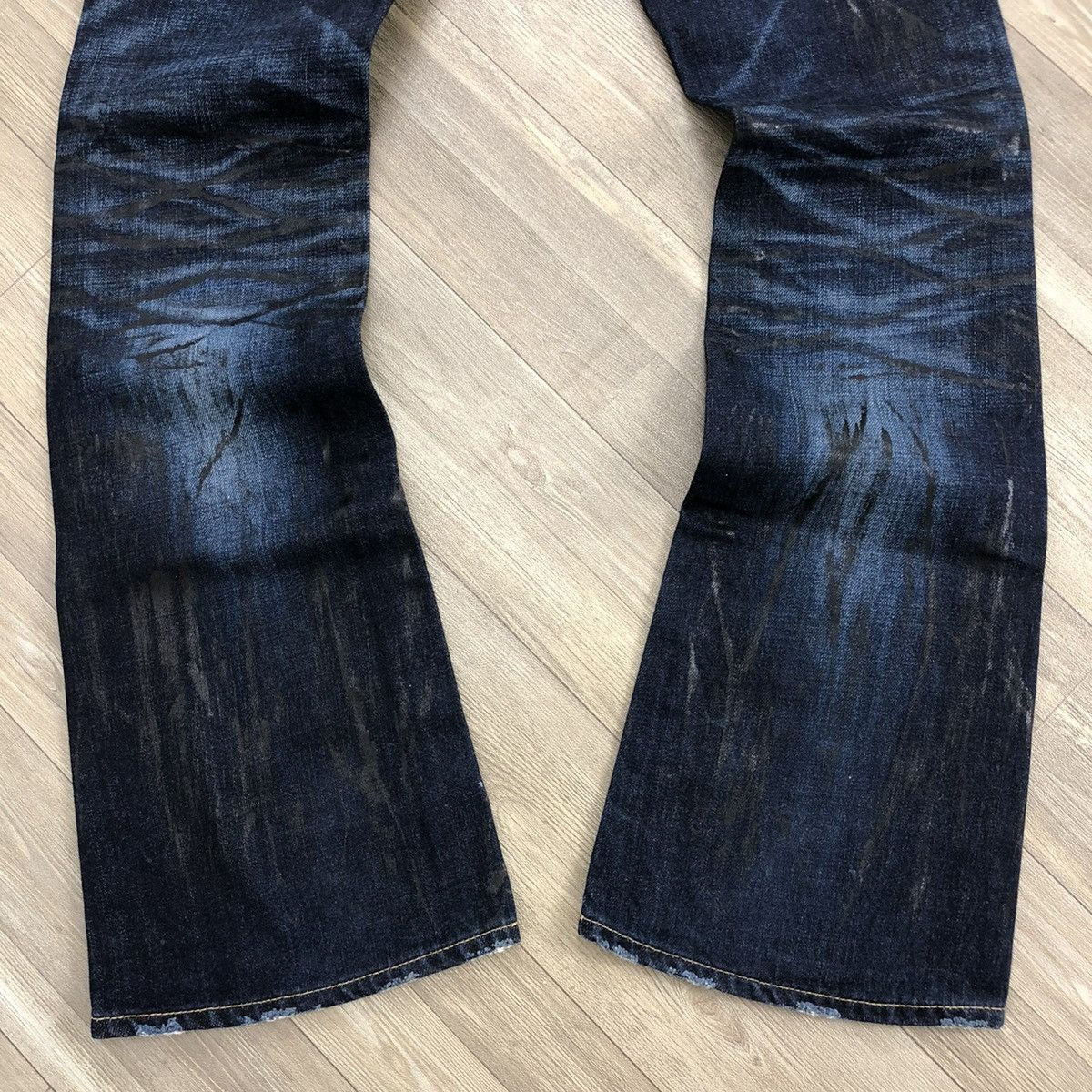 GOSTAR DE FUGA × If Six Was Nine × Tornado Mart 🇯🇵 2000s Fuga Devil Vomits Claw Mark Distressed Flared Jeans Size US 30 / EU 46 - 15 Thumbnail