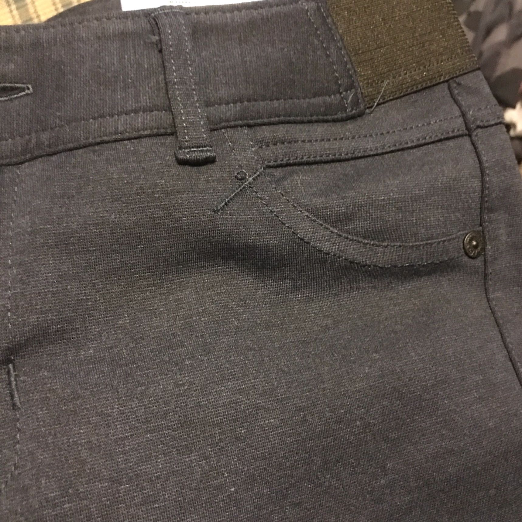 Vintage VINTAGE? Wait, this is Simply Vera Vera Wang women's ponte pants size S Heather Grey.وض Size 28" / US 6 / IT 42 - 2 Thumbnail