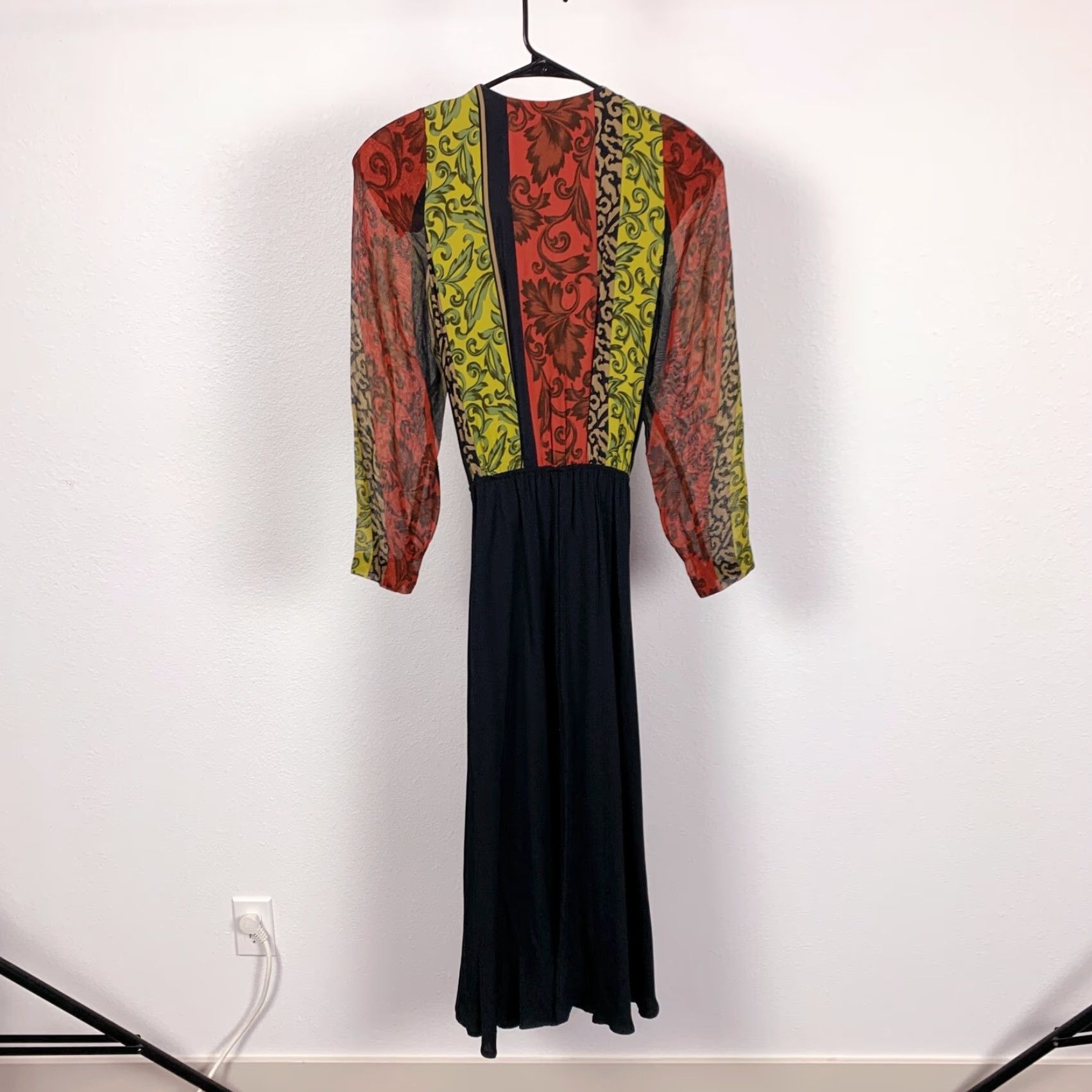 Vintage VINTAGE Traces Maxi Dress Black Red Rayon 80s Long Sleeve 8 Womens Size M / US 6-8 / IT 42-44 - 8 Thumbnail
