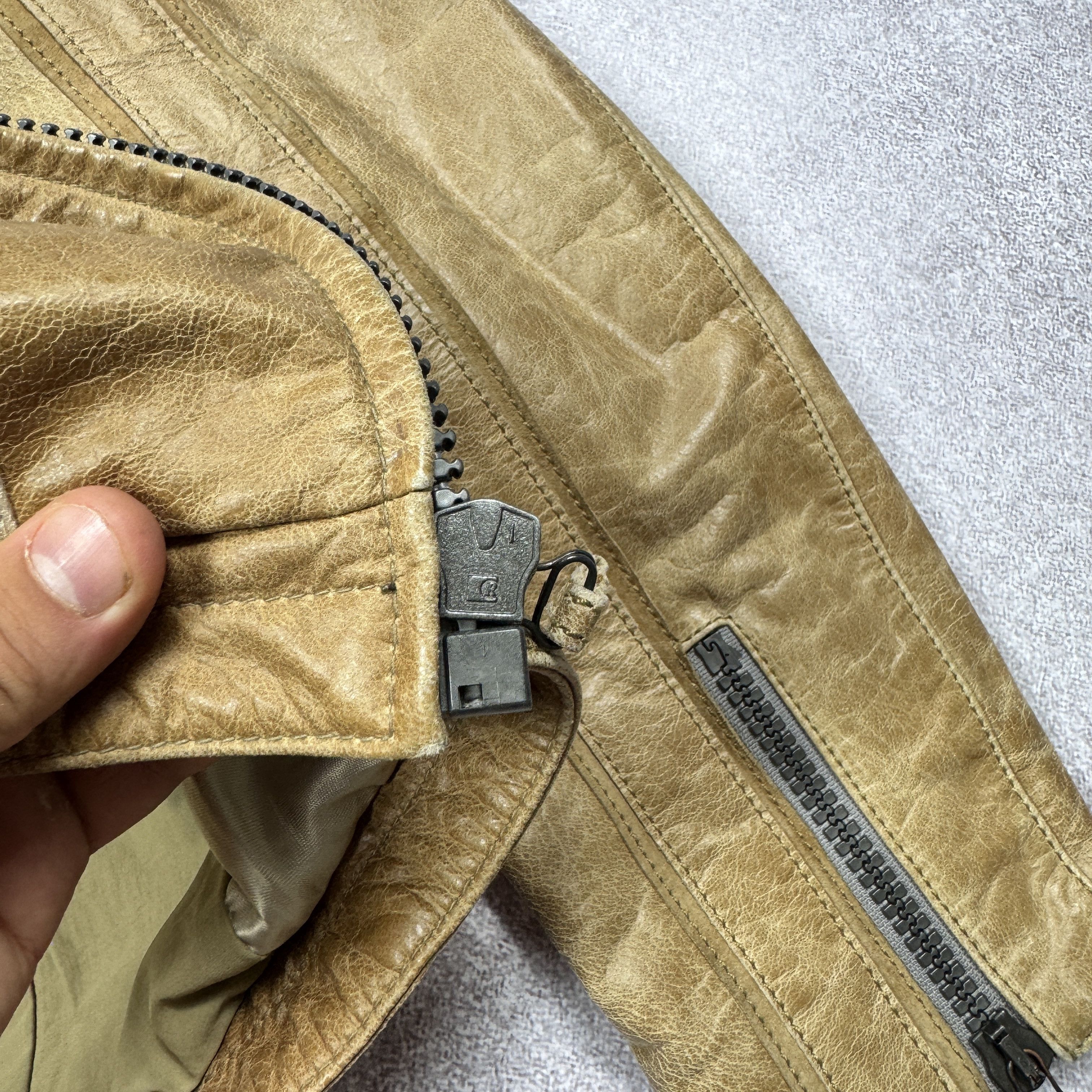 Genuine Leather × Strellson Men`s STRELLSON CARAMEL BROWN LEATHER BIKER JACKET SIZE L/52 Size US L / EU 52-54 / 3 - 11 Thumbnail