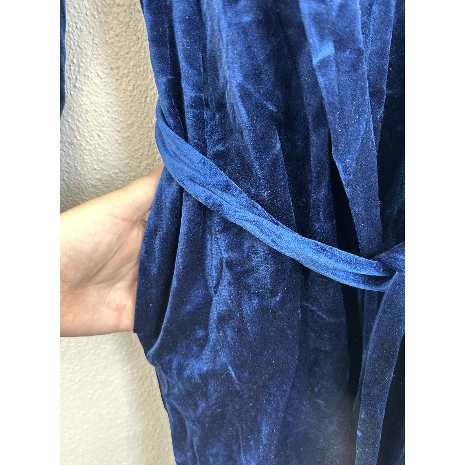 Vintage Komar Womens Robe Size Small Blue Velour Lace Nightgown Housecoat Vintage 80s Velour Robe Knotted Belt Lightweight 80s Womens Size ONE SIZE - 5 Thumbnail