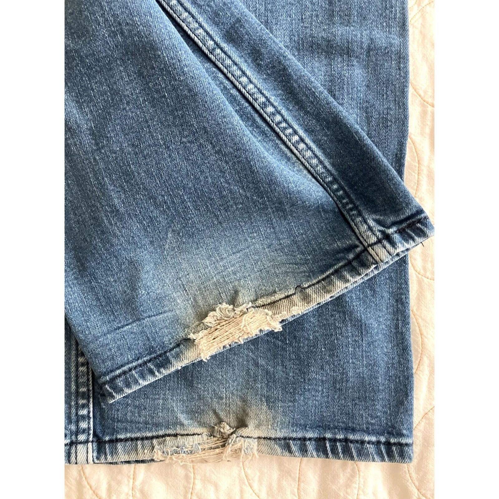Levi's Concise and Action-Oriented: "Levi'S 569 Loose Fit..." is a clear understandable statement Size US 40 / EU 56 - 4 Thumbnail