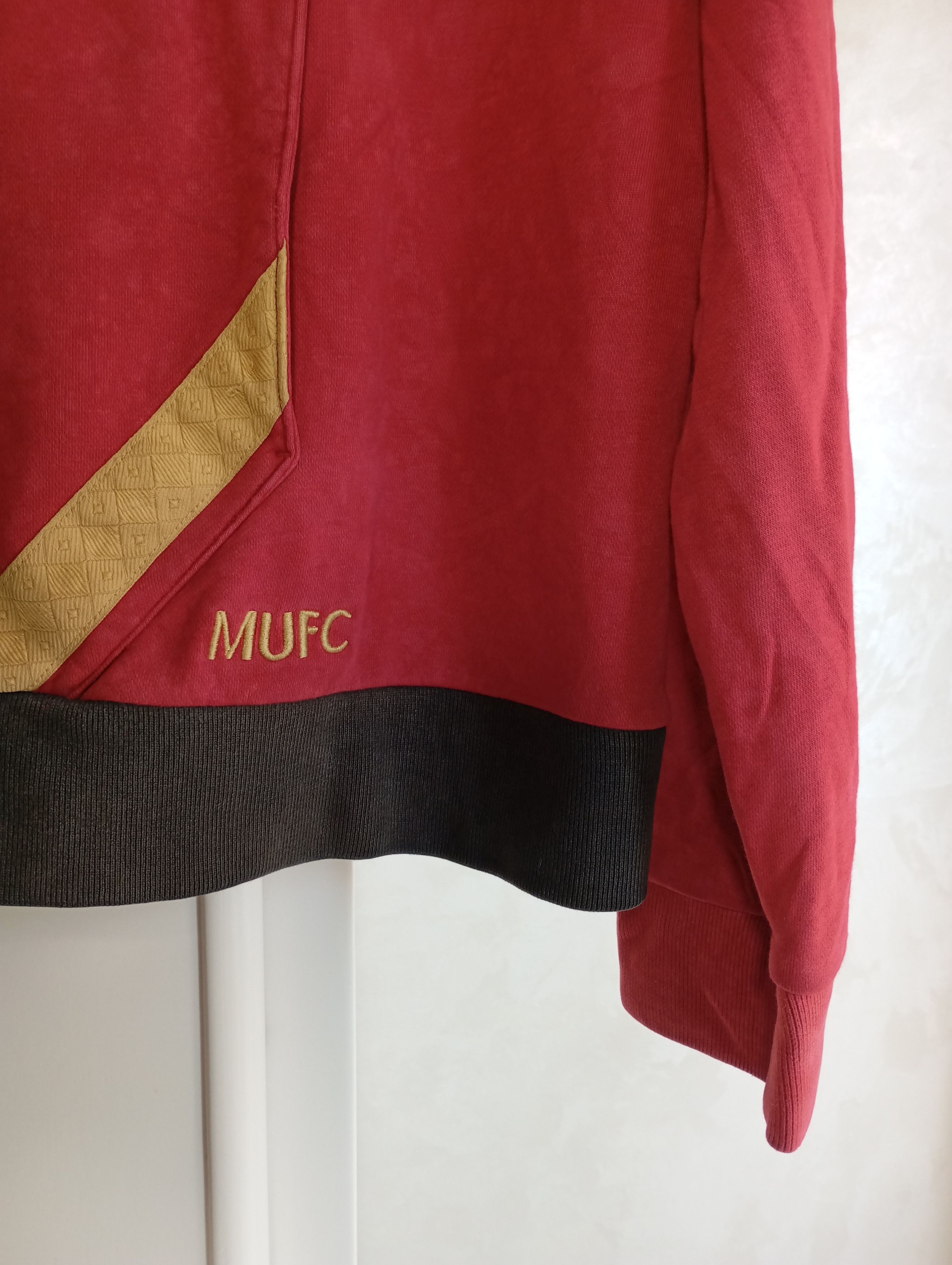 Nike Vintage Nike Manchester United Football Soccer Hoodie Size US L / EU 52-54 / 3 - 8 Thumbnail