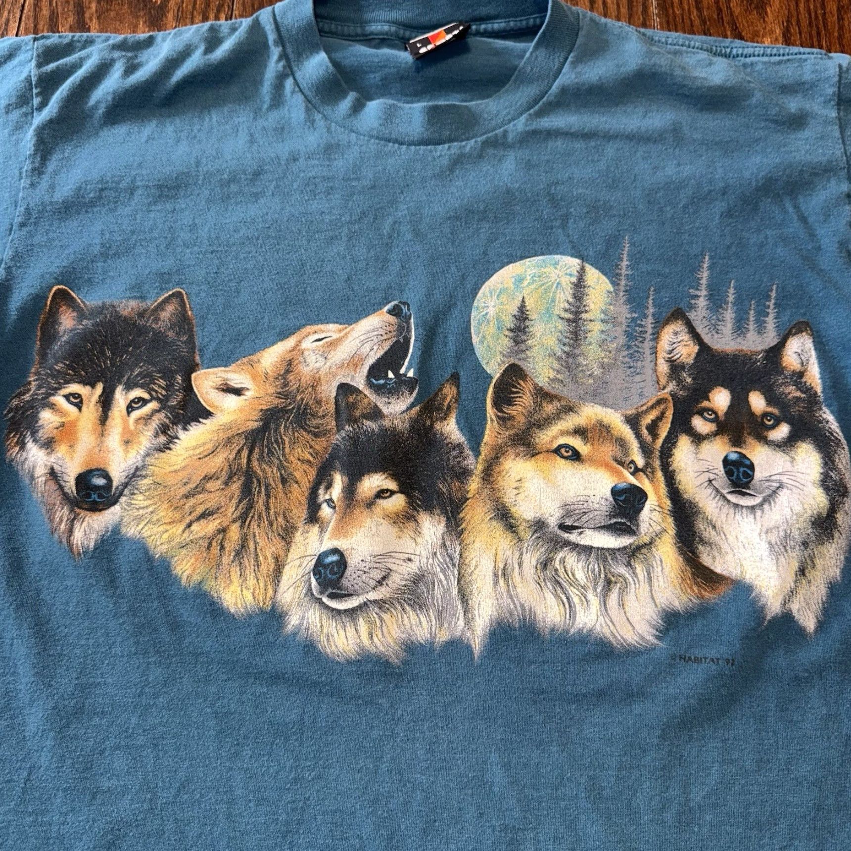 Habitat VTG Habitat Wolf Moon Trees Graphic Large T Shirt Nature Wolves Single Stitch Size US L / EU 52-54 / 3 - 2 Thumbnail