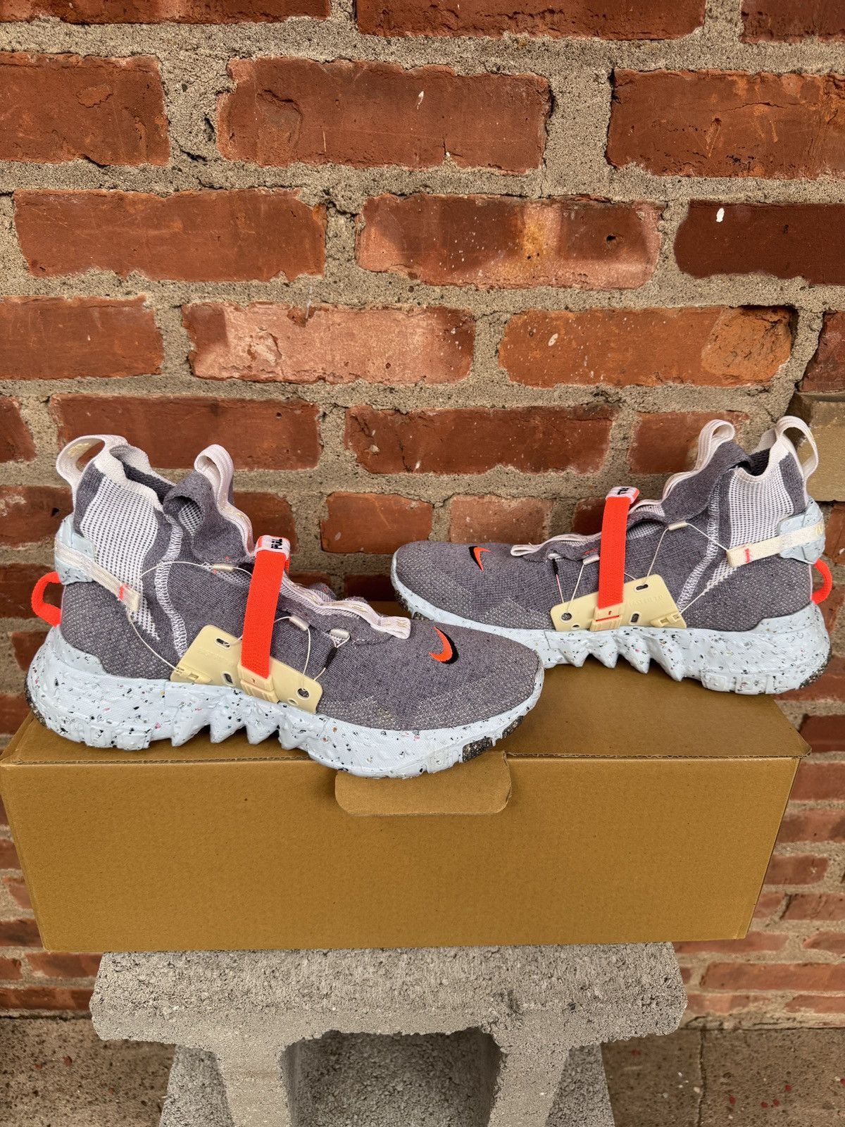 Nike Nike space hippie 03 Size US 10.5 / EU 43-44 - 4 Thumbnail