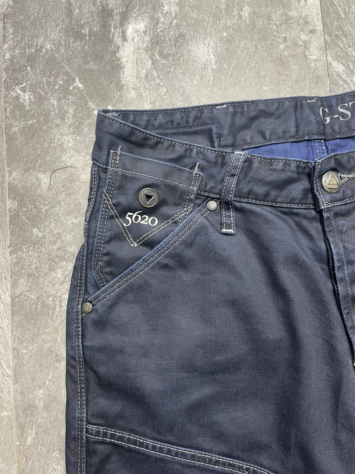 G-Star × Japanese Brand × Vintage Vintage Gstar Raw 96 Jeans Big Logo Baggy Streetwear Y2k Size US 31 - 5 Thumbnail