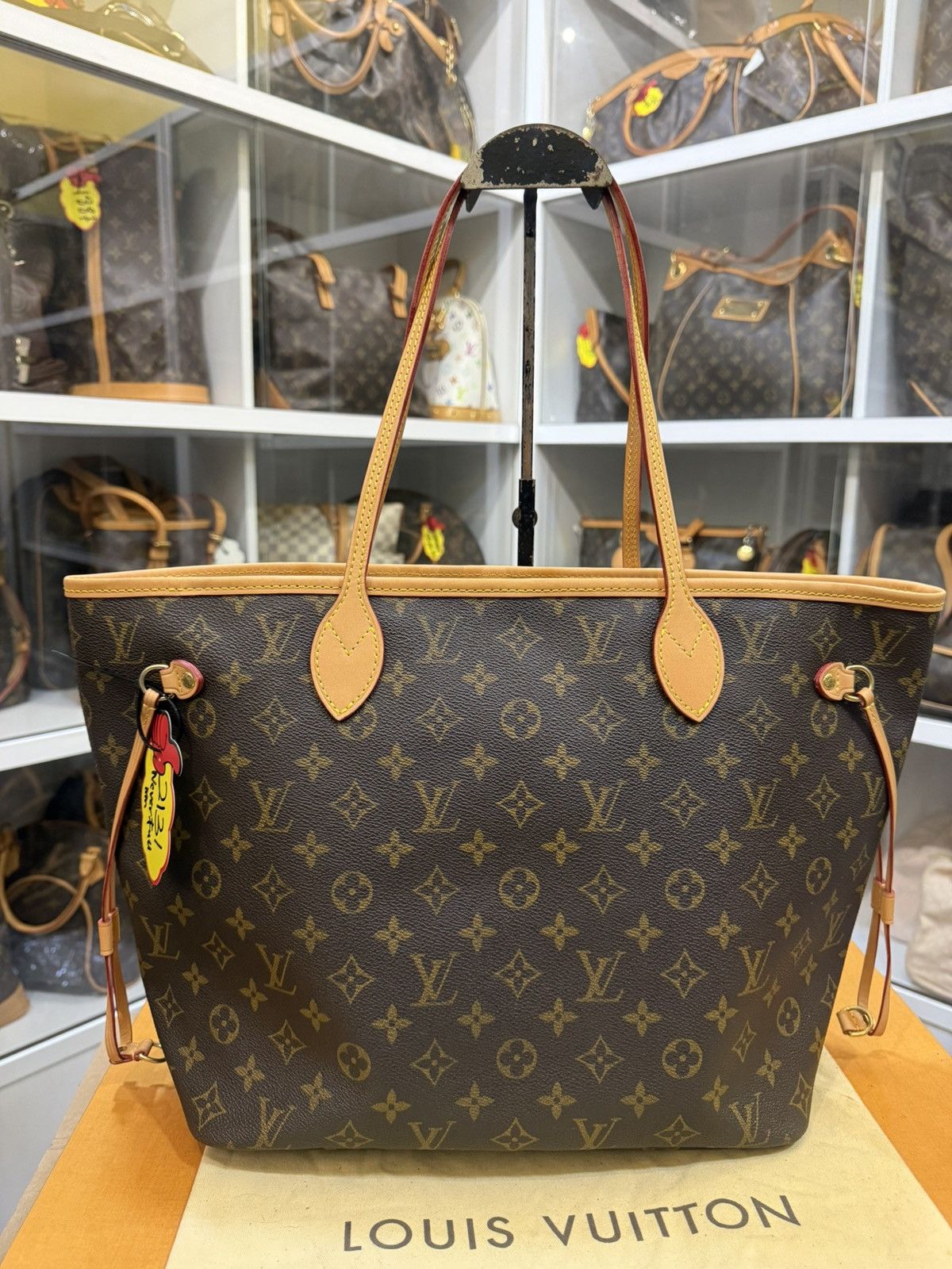 Louis Vuitton Neverfull Mm - 2131 Size ONE SIZE - 10 Thumbnail