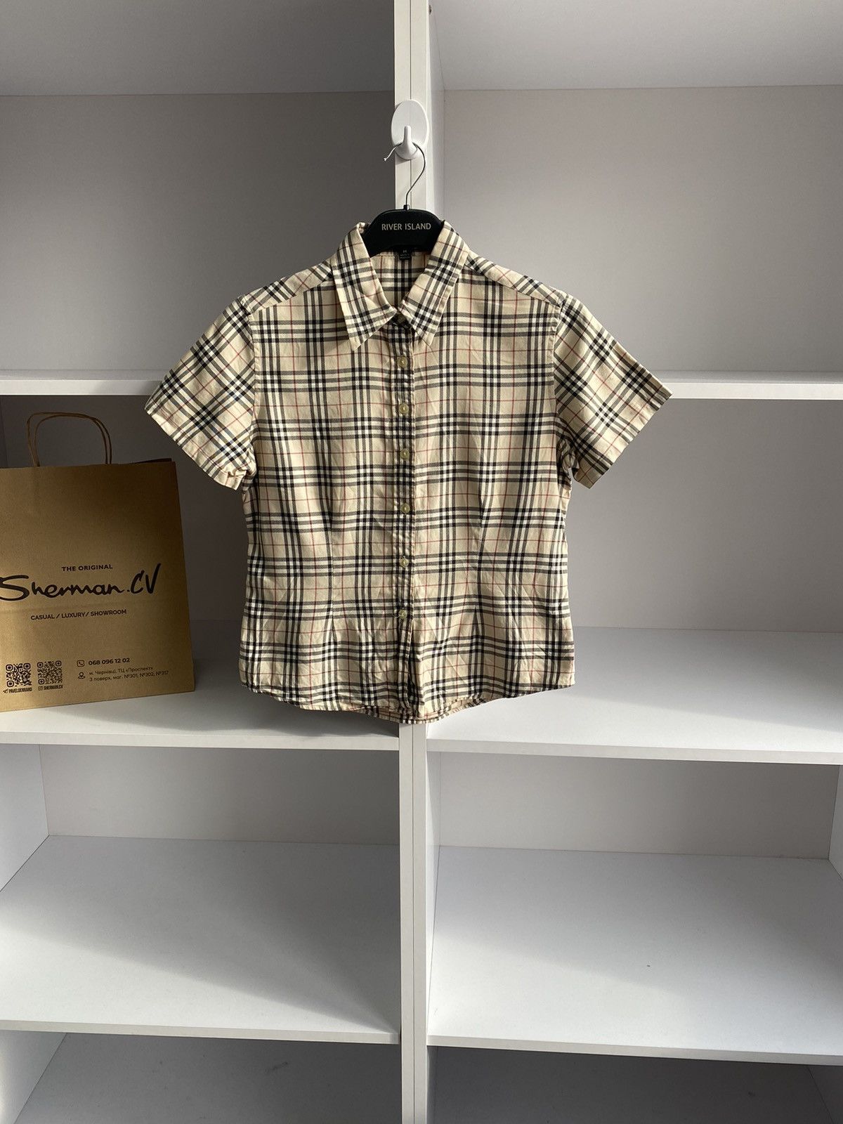 Burberry × Designer × Vintage Vintage Burberry Kids Nova Check Button Up Shirt Size US M / EU 48-50 / 2 - 2 Thumbnail