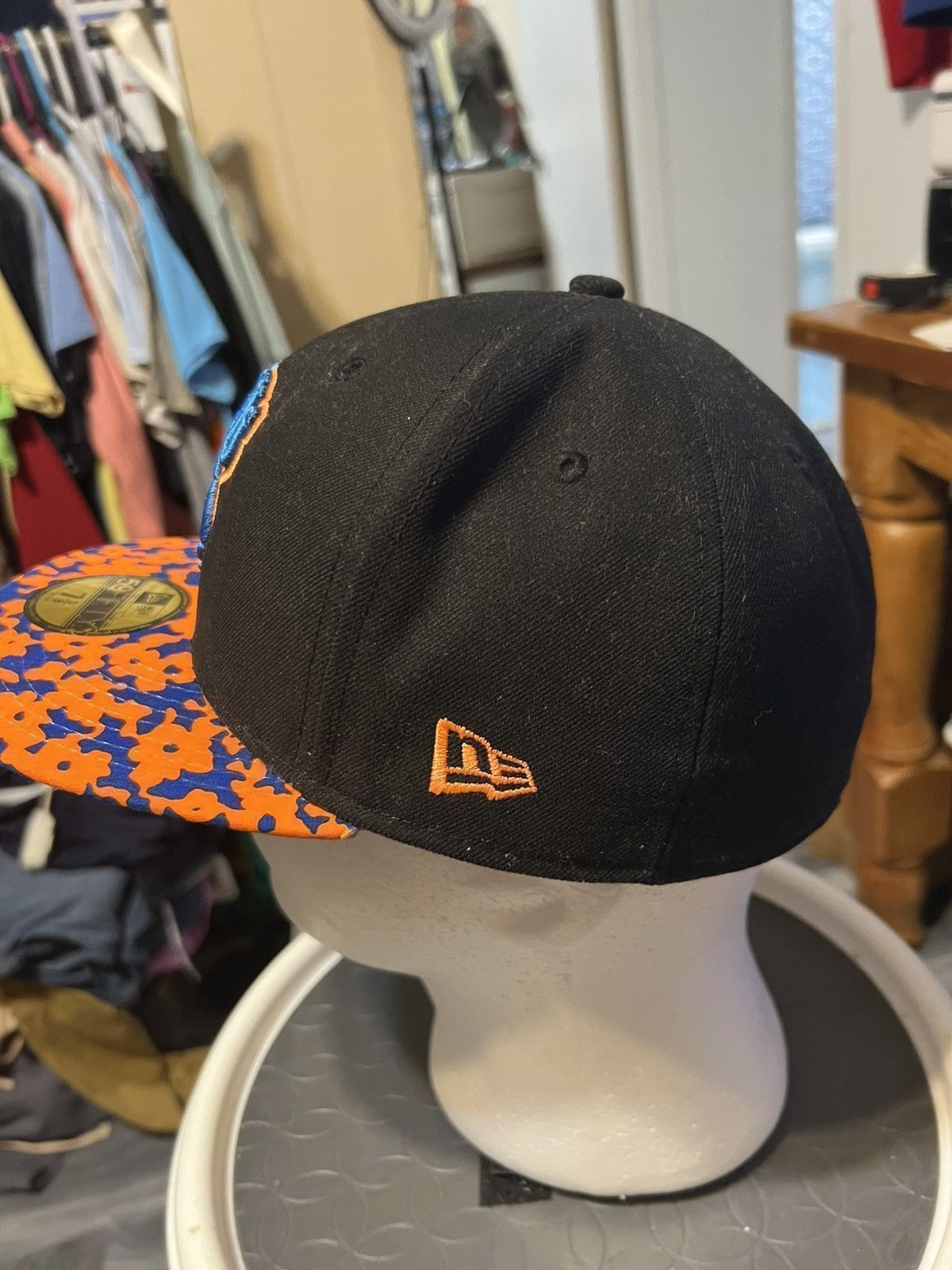 New Era New York Knicks NBA Fitted 7 3/8 Hat Size ONE SIZE - 3 Thumbnail