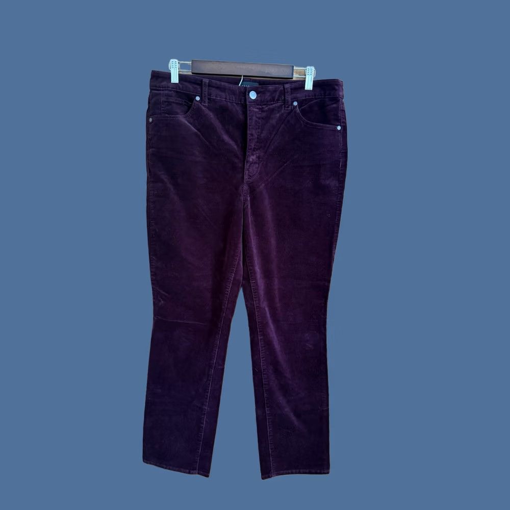Talbots Talbots Pants Womens 12P Burgundy Corduroy Straight Leg Preppy Chino 12P Regular Petite Fall Spring Summer Winter Red"} Size 34" / US 12 / IT 48 - 1 Thumbnail