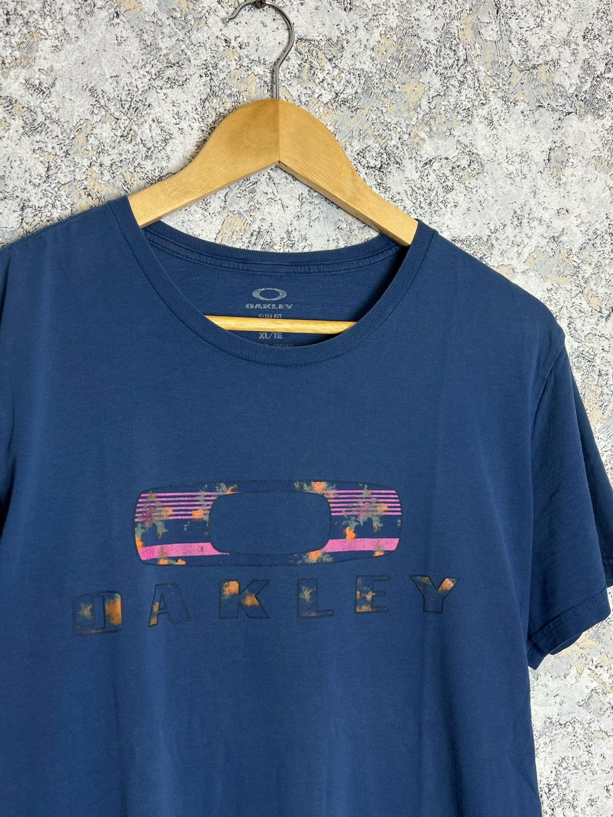 Oakley × Vintage 🏄‍♂️ Vintage Oakley Retro Surfing Rare T-Shirt USA Size US XL / EU 56 / 4 - 2 Thumbnail