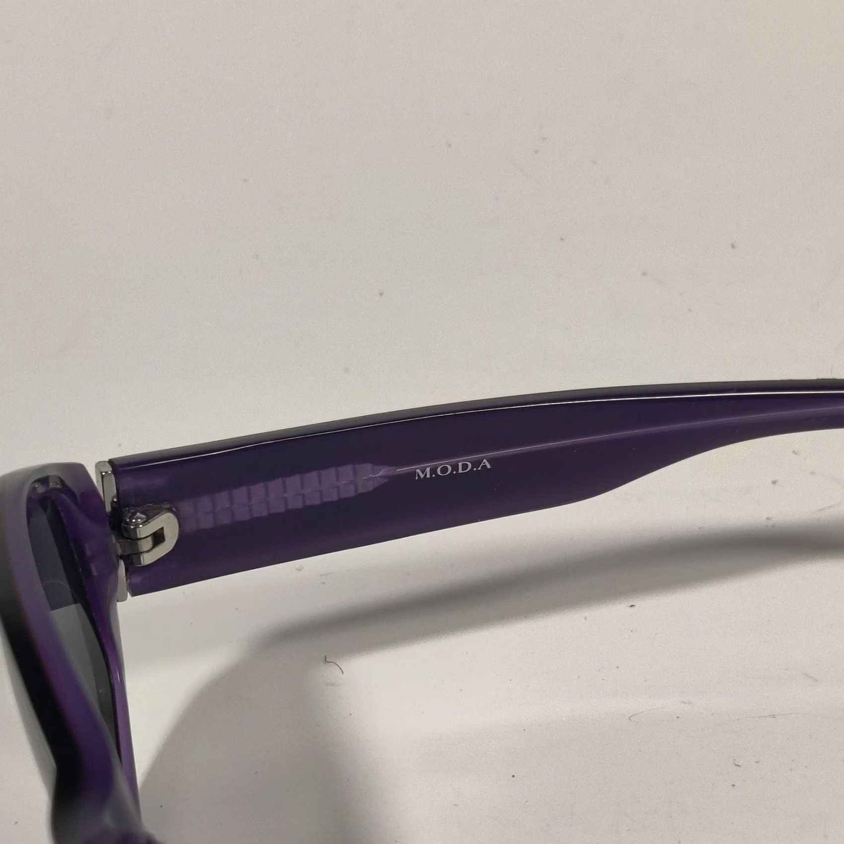 Vintage MODA Italy Sunglasses Oval Purple Black Unisex Adult 5-16-135 Plastic Lens Black Vintage Size ONE SIZE - 2 Thumbnail
