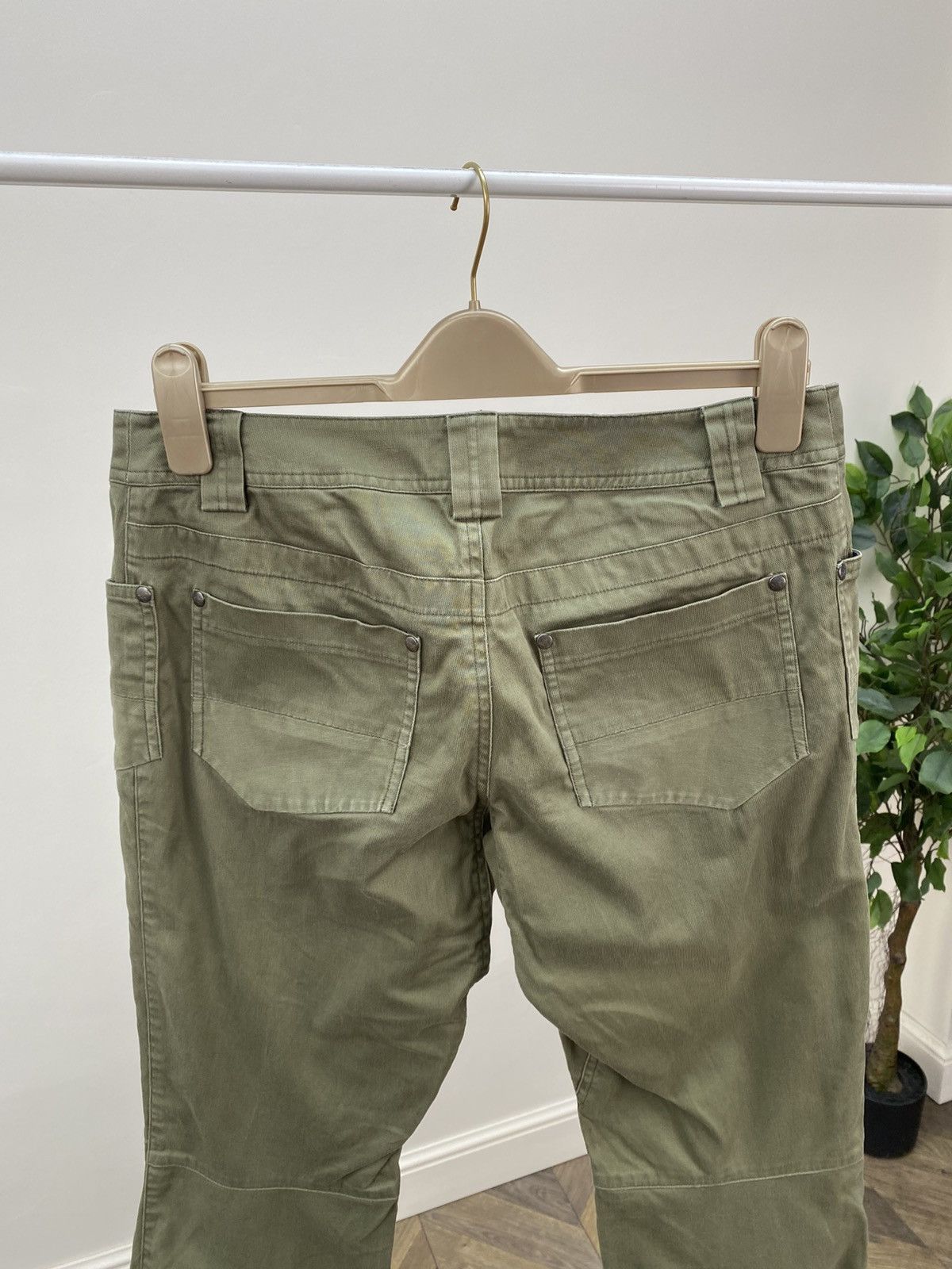 Arc'teryx Vintage Arcteryx womens cargo pants Size 26" / US 2 / IT 38 - 12 Thumbnail