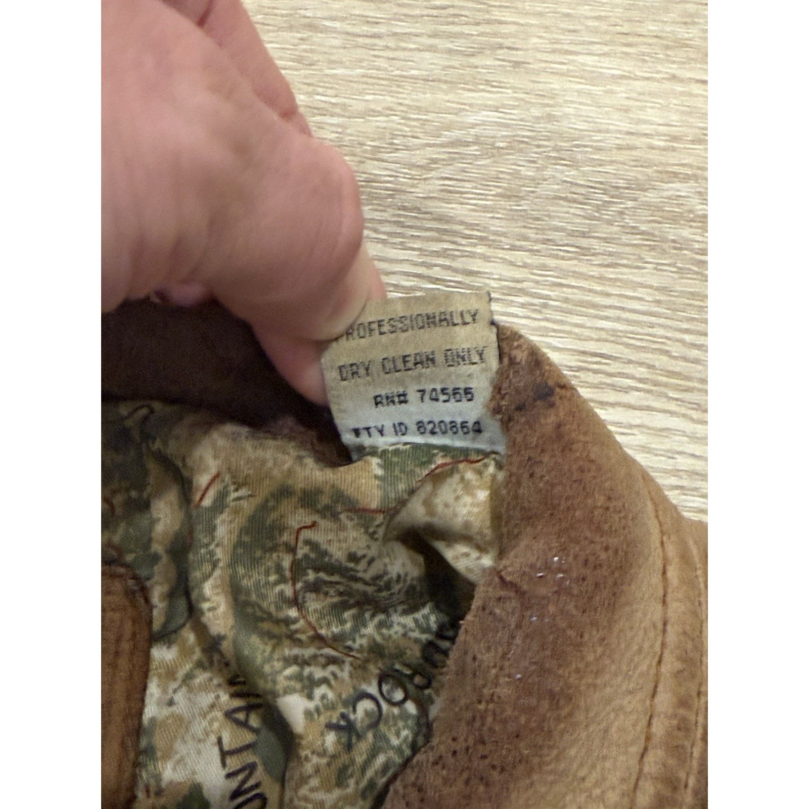 Marlboro Vintage Marlboro Adventure Jacket Leather Bomber Distressed Size US XL / EU 56 / 4 - 3 Thumbnail