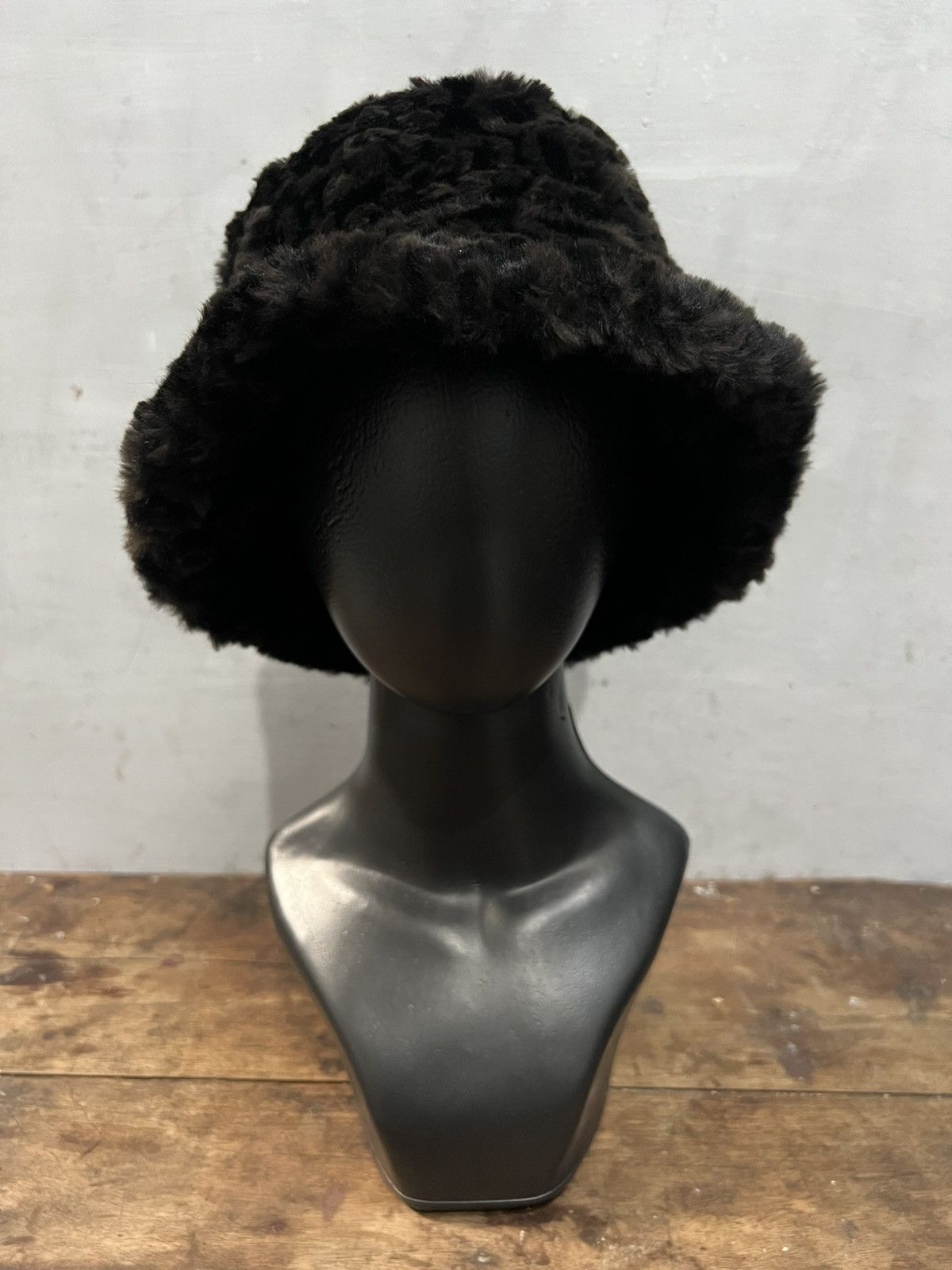 Japanese Brand Fur Bucket Hat Leopard Pattern Size ONE SIZE - 1 Thumbnail