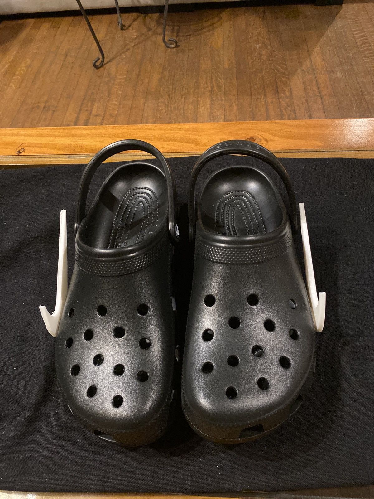 Crocs Crocs X Market (formerly Chinatown Market) Size US 12 / EU 45 - 3 Thumbnail