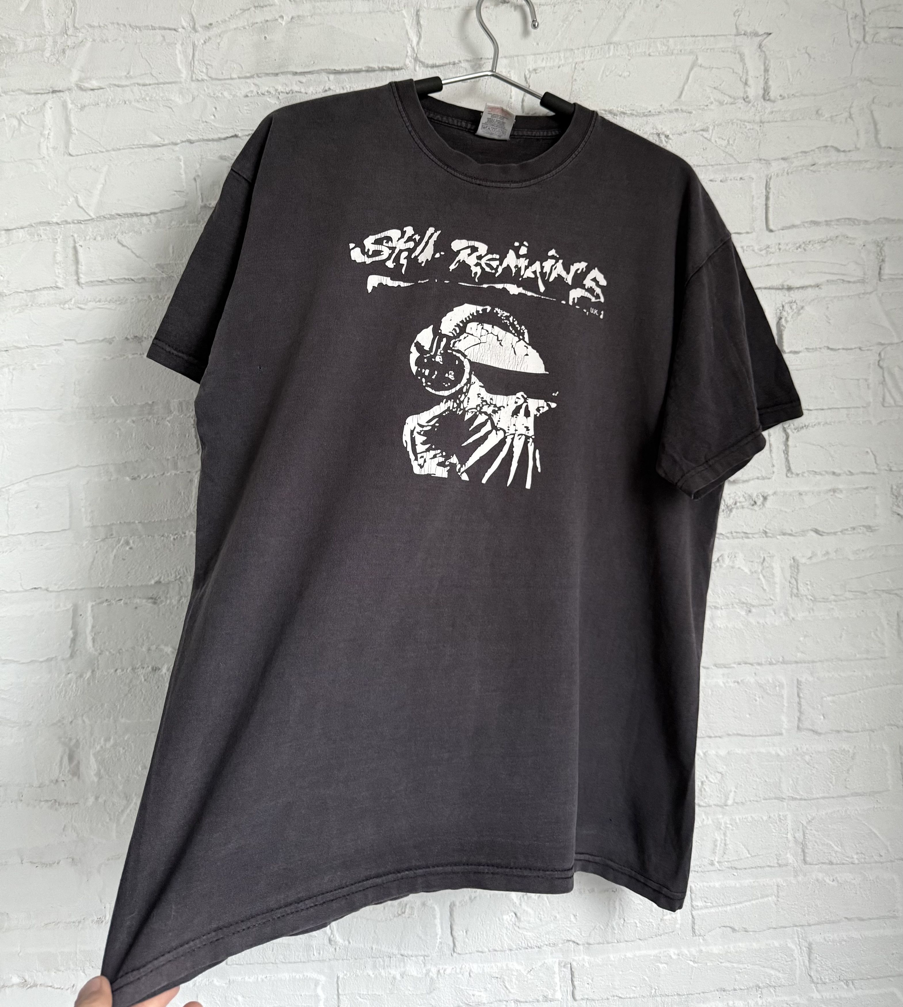 Band Tees Vintage 2000s Still Remains vintage t-shirt Size US L / EU 52-54 / 3 - 4 Thumbnail