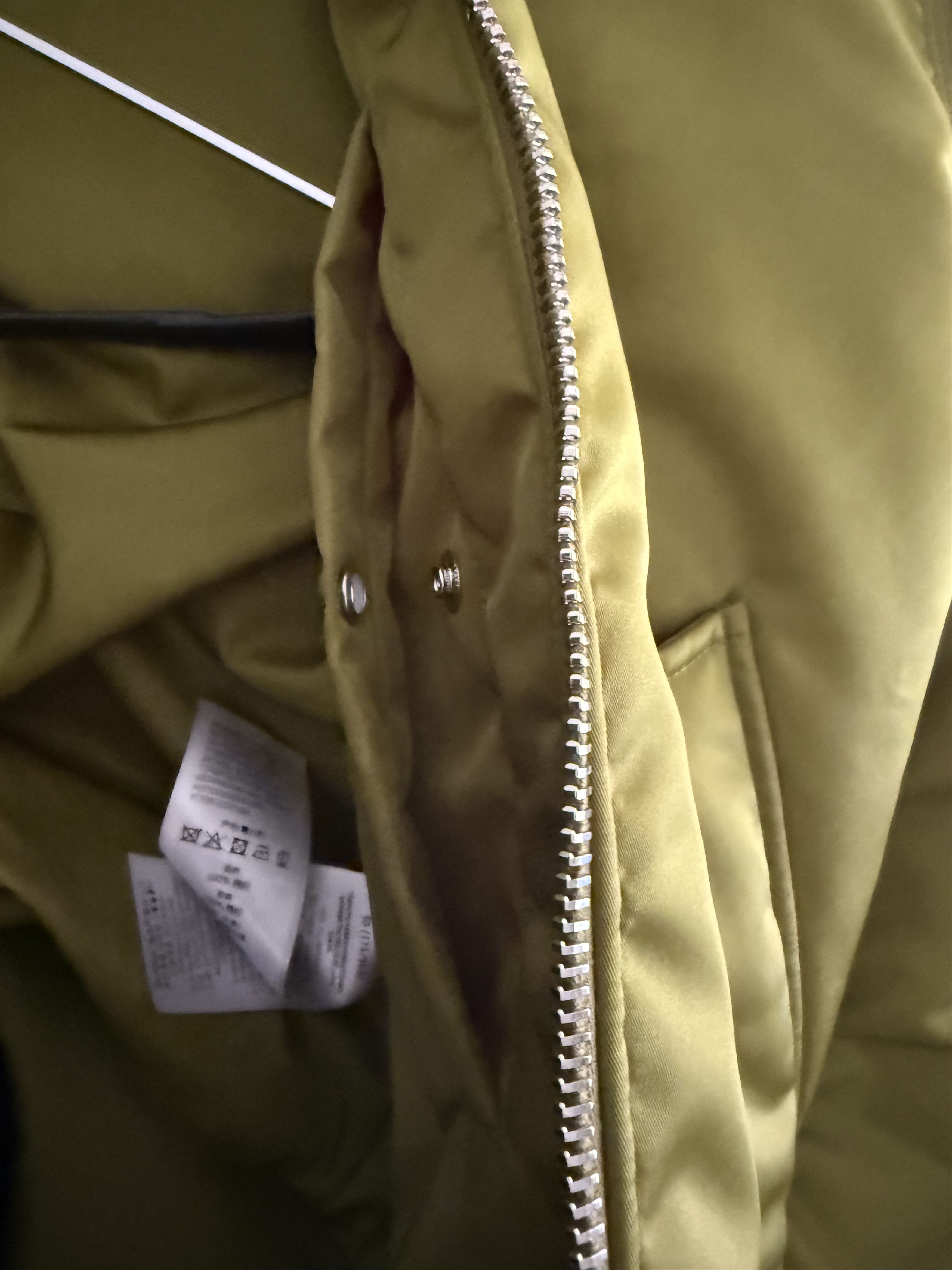 Gucci Runway FW '24 Logo-Appliquéd Padded Satin Bomber Jacket Size US M / EU 48-50 / 2 - 25 Thumbnail