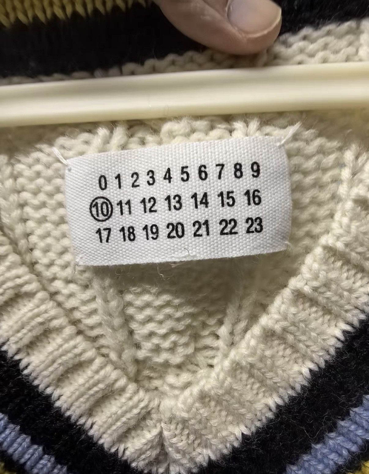 Maison Margiela Maison Margiela White Wool Knit Vest Size US L / EU 52-54 / 3 - 4 Thumbnail