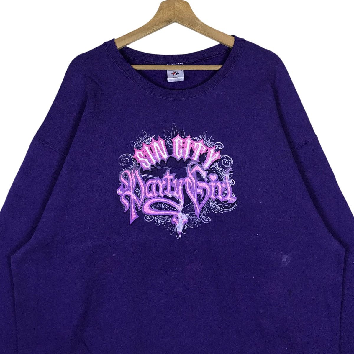Jerzees Vintage Jerzees Sin City Party Girl Pullover Jumper Size US XXL / EU 58 / 5 - 2 Thumbnail