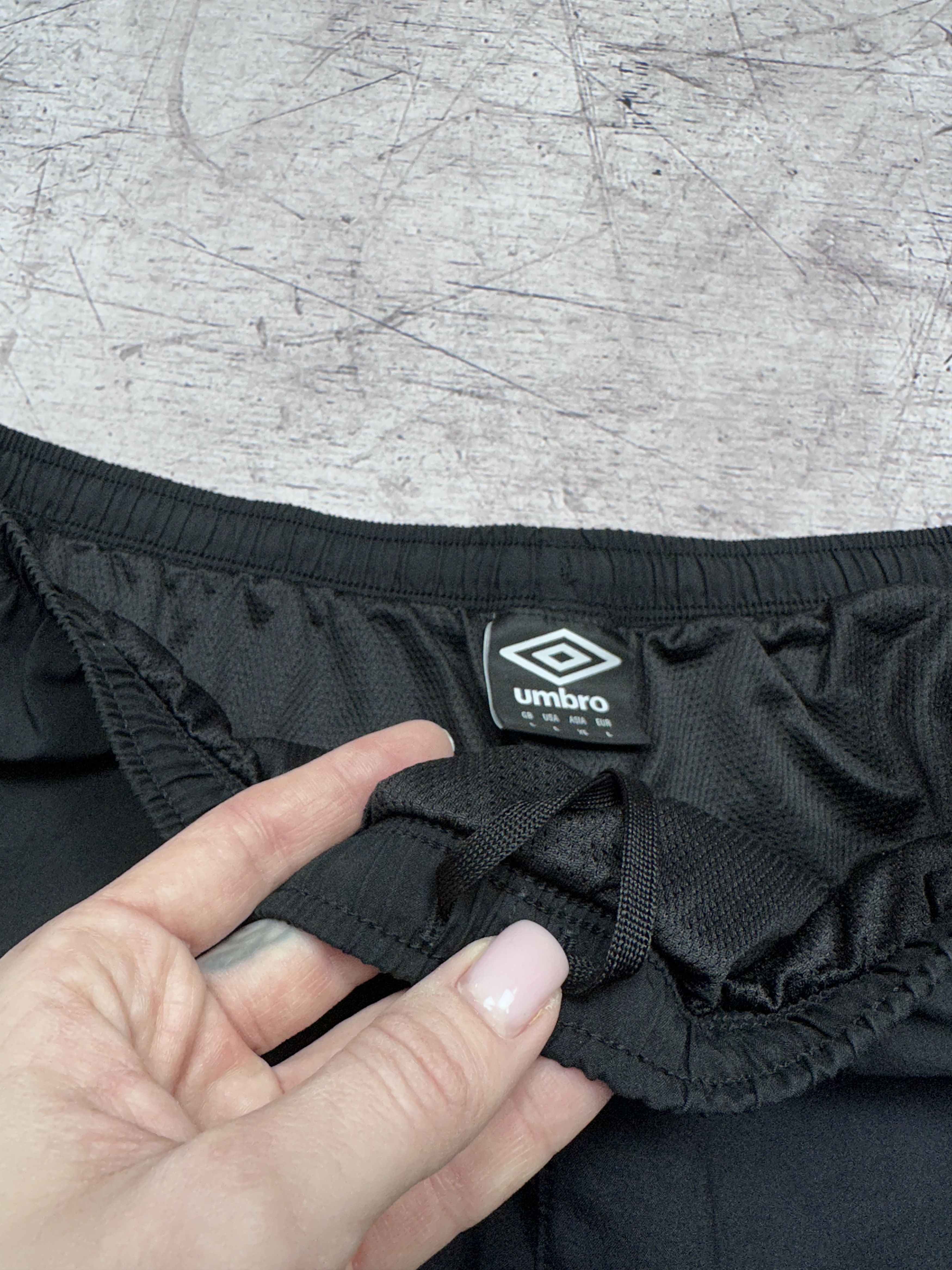 Umbro Umbro West Ham United Mens Shorts Size US 34 / EU 50 - 5 Thumbnail