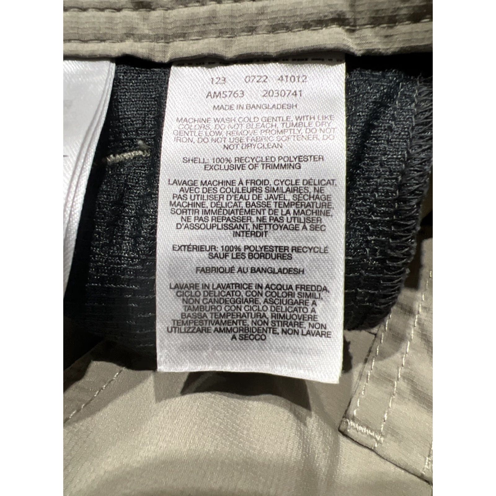 Vintage Columbia Shorts Mens 42 Khaki Tan Polyester Cargo Hiking Outdoor Size US 42 / EU 58 - 6 Thumbnail