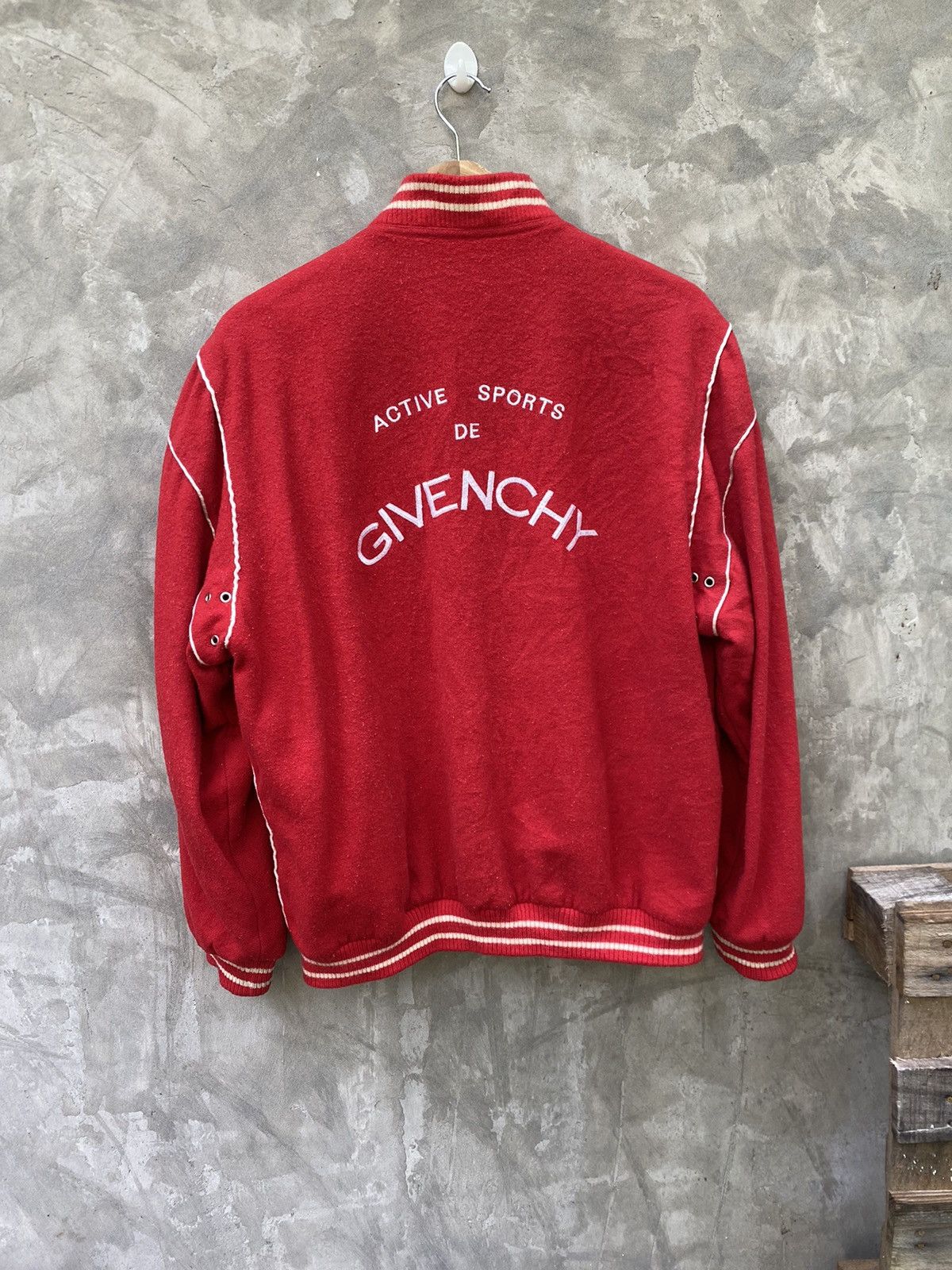 Givenchy Vintage Givenchy Wool Varsity Jacket Distressed Size US L / EU 52-54 / 3 - 6 Thumbnail