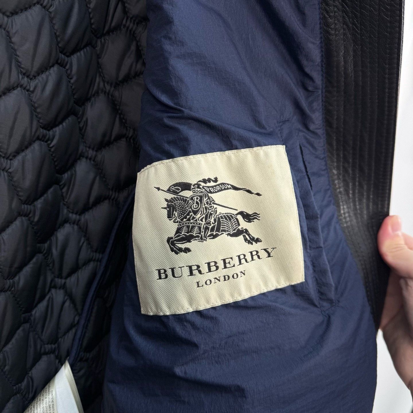 Burberry Burberry Quilted Padded Leather Trim Jacket Size US S / EU 44-46 / 1 - 5 Thumbnail