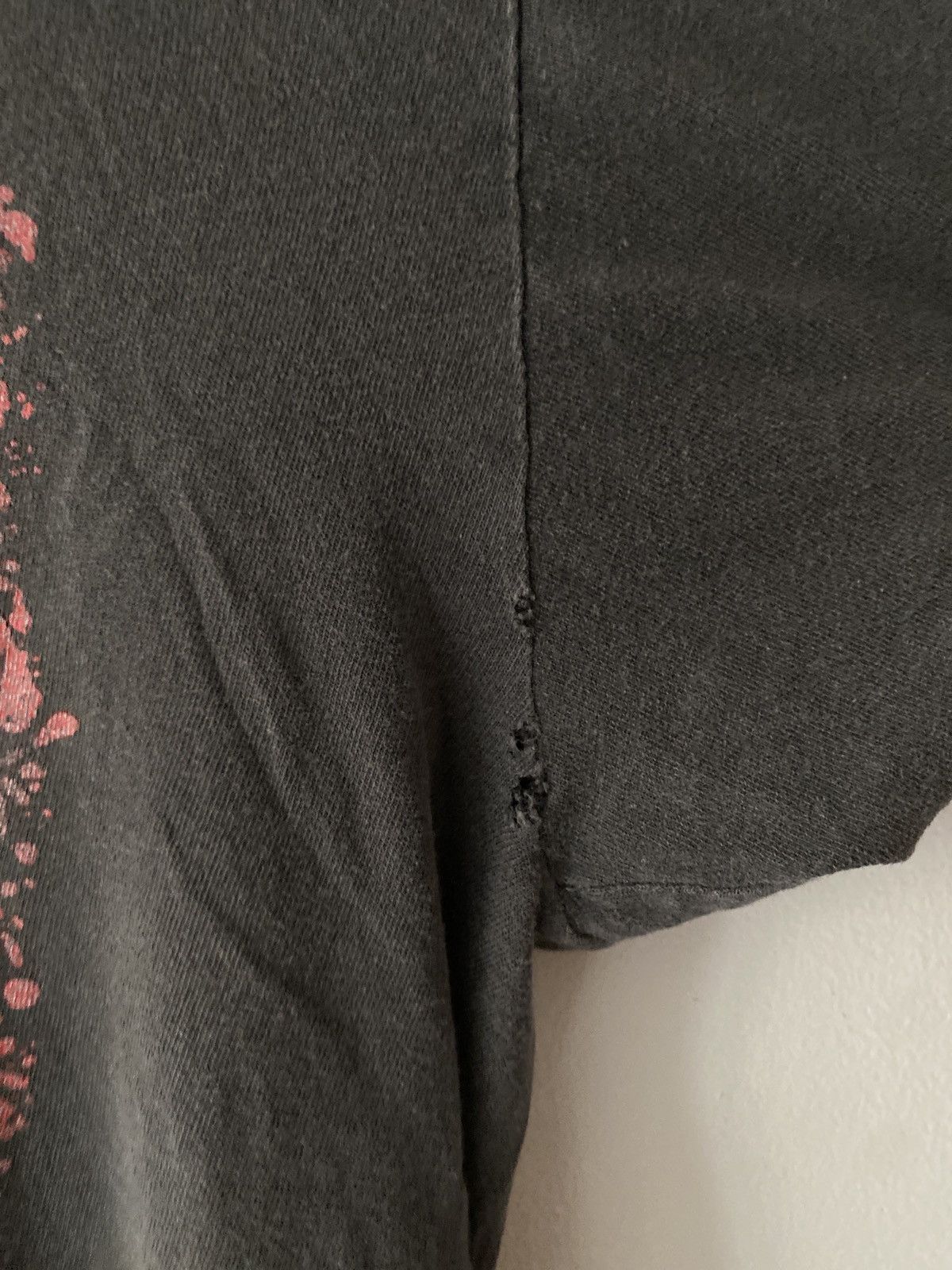 Band Tees × Vintage Vintage Faded Paper Thin Metallica Tour Tee Size US L / EU 52-54 / 3 - 7 Thumbnail