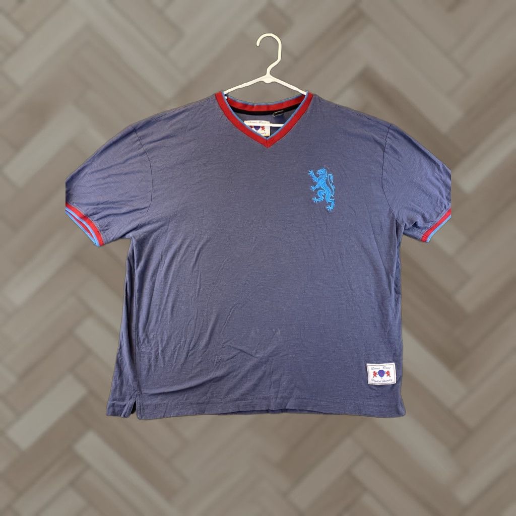 English Laundry Lions Crest Shirt Mens Adult L Gray Red Logo Jersey Short Sleeve Casual /91-55 - English Laundry T-Shirt Men’s Regular Fit All Seasons Logo Tee Size US XXL / EU 58 / 5 - 1 Thumbnail