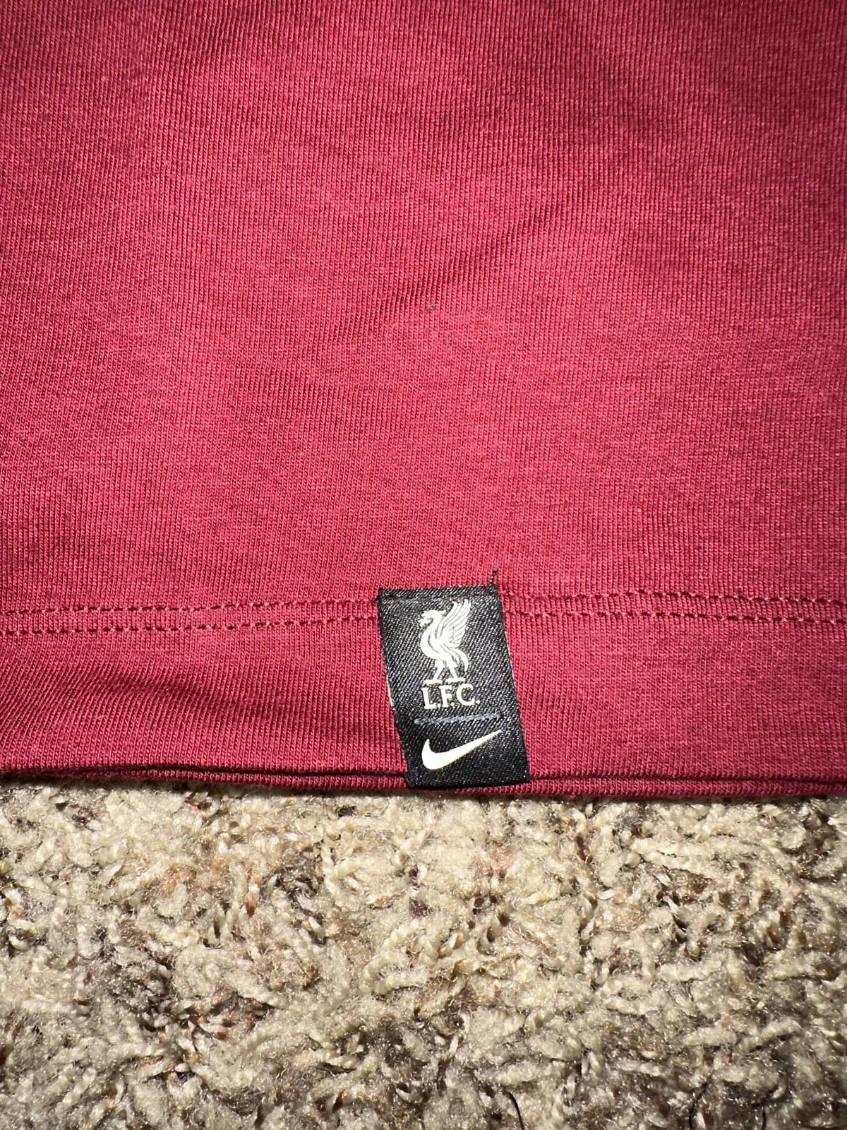 Nike Nike Men’s Liverpool Swoosh Red T-Shirt Sample Size US M / EU 48-50 / 2 - 4 Thumbnail