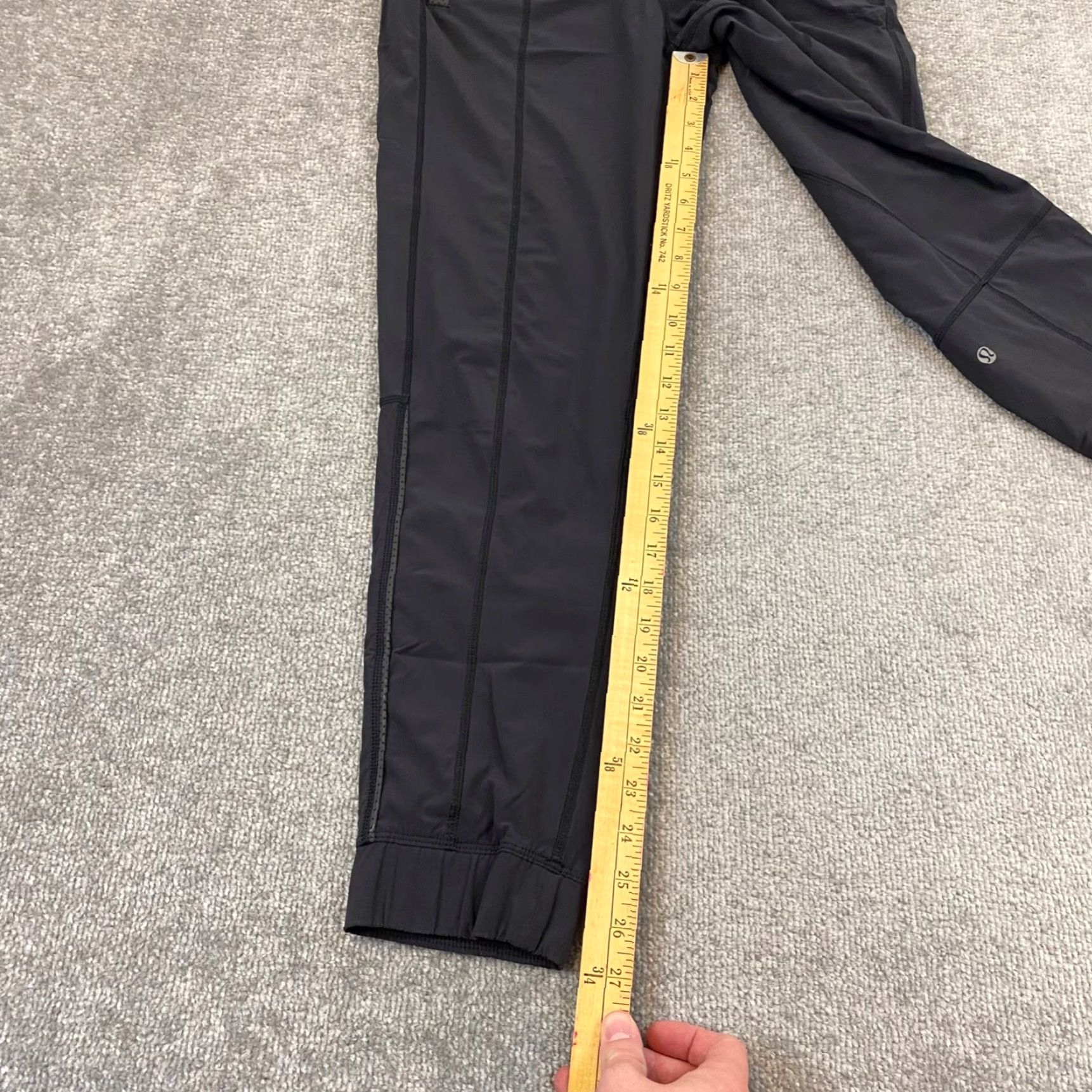 Lululemon Lululemon Joggers Womens Size 4 Dark Gray Lined Workout Pants Activewear Running Size 27" / US 4 / IT 40 - 6 Thumbnail