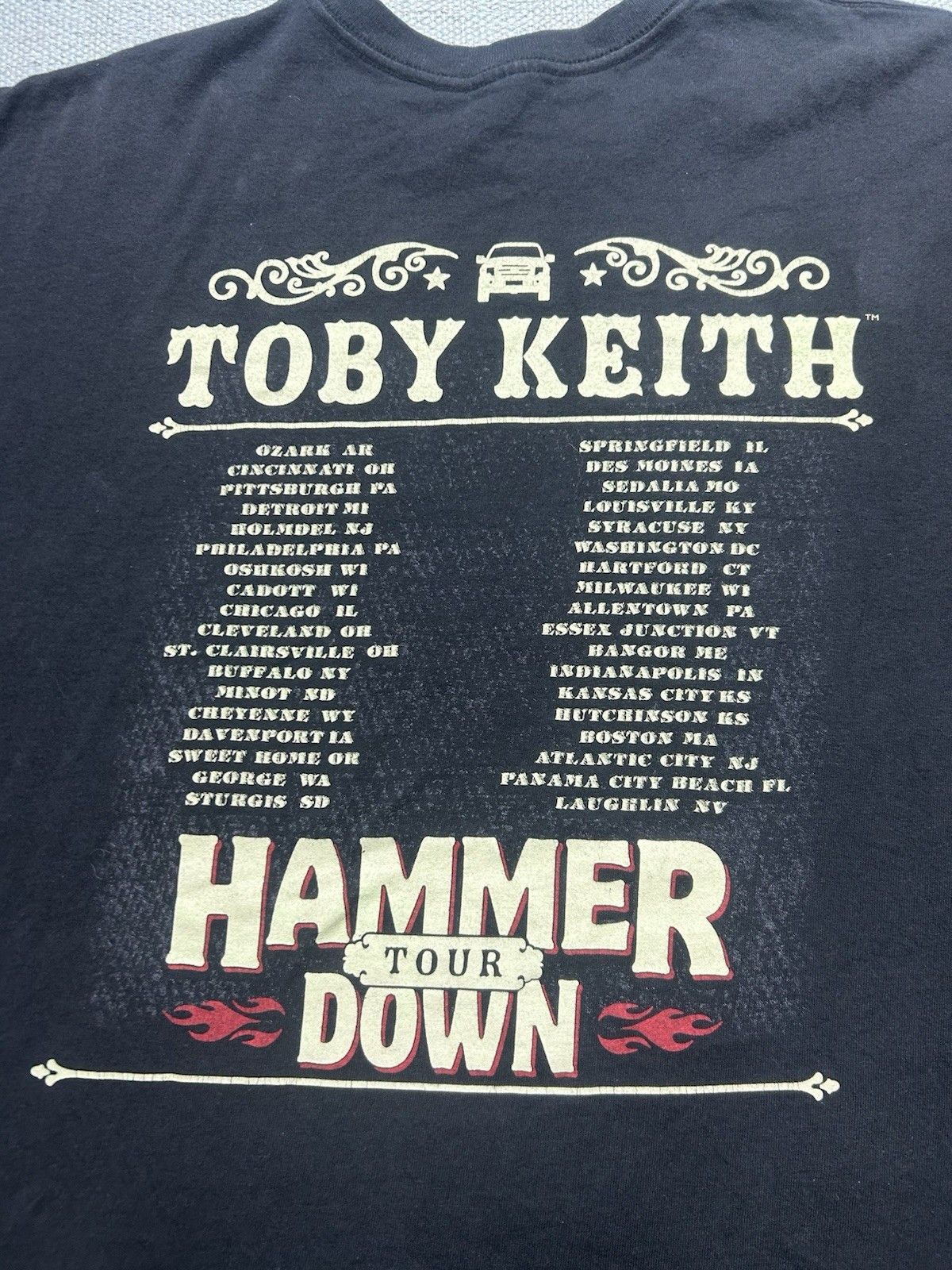 Vintage Toby Keith t shirt hammer down tour country music band XL Size US XL / EU 56 / 4 - 6 Thumbnail