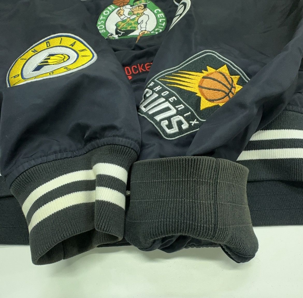 Nike × Supreme Supreme x Nike x NBA 18SS Teams Warm Up Jacket in black Size US M / EU 48-50 / 2 - 9 Thumbnail
